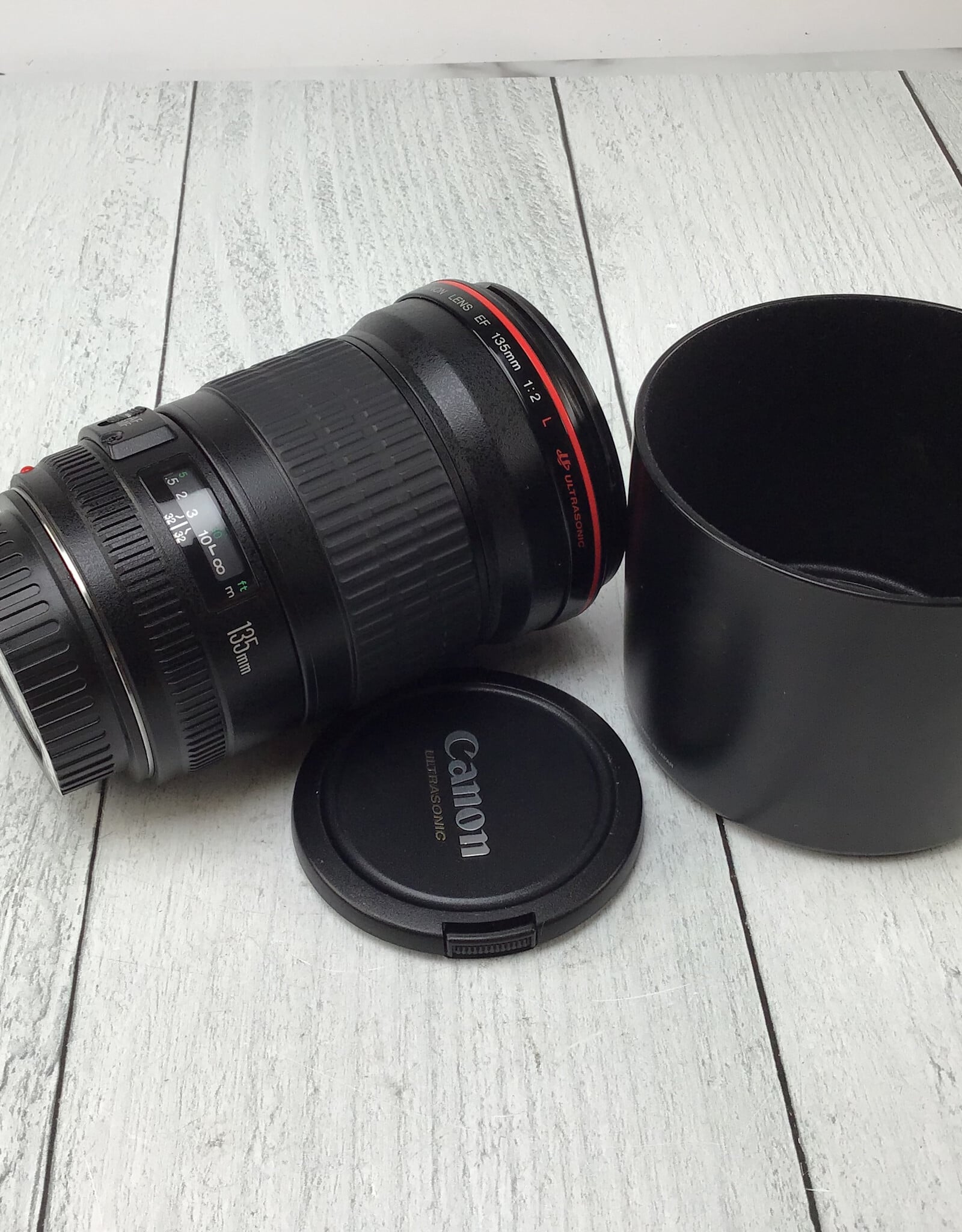 CANON Canon EF 135mm f2 L USM Lens Good