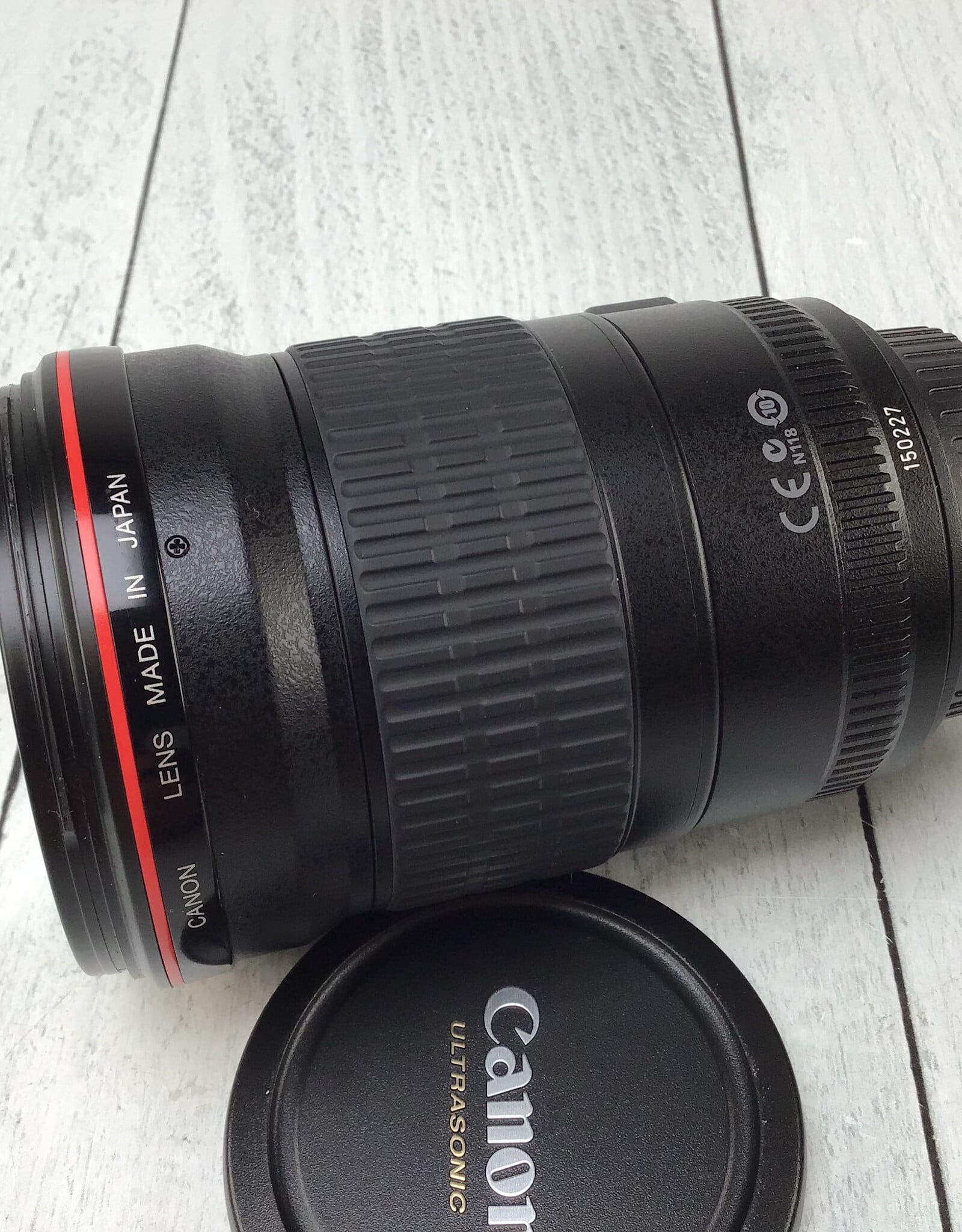 CANON Canon EF 135mm f2 L USM Lens Good