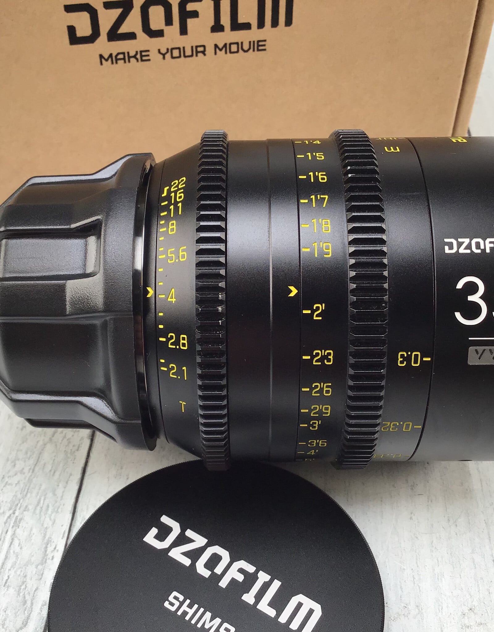 DZOFilm DZOFilm Vespid 35mm T2.1 Lens PL Mount in Box Used Good