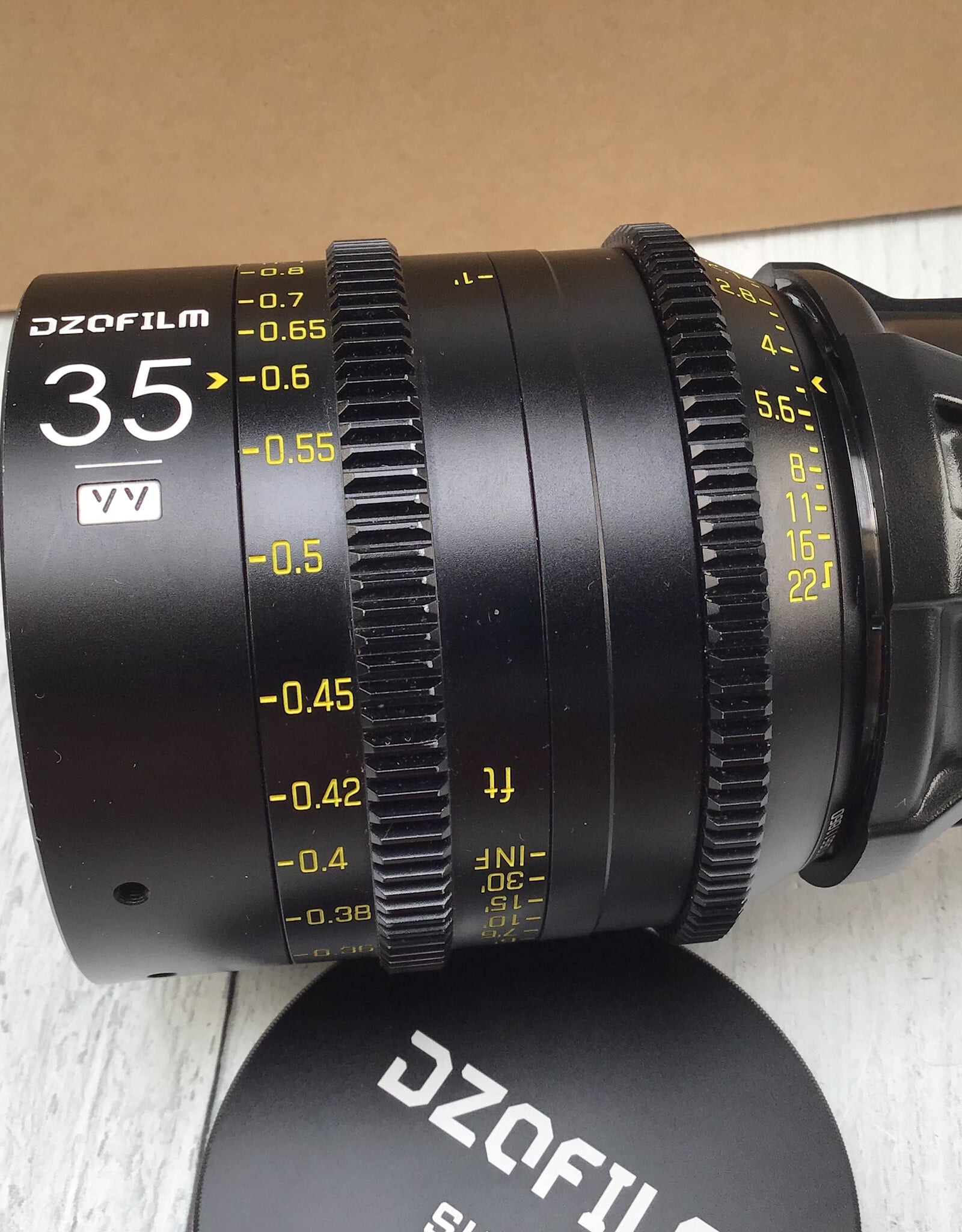 DZOFilm DZOFilm Vespid 35mm T2.1 Lens PL Mount in Box Used Good