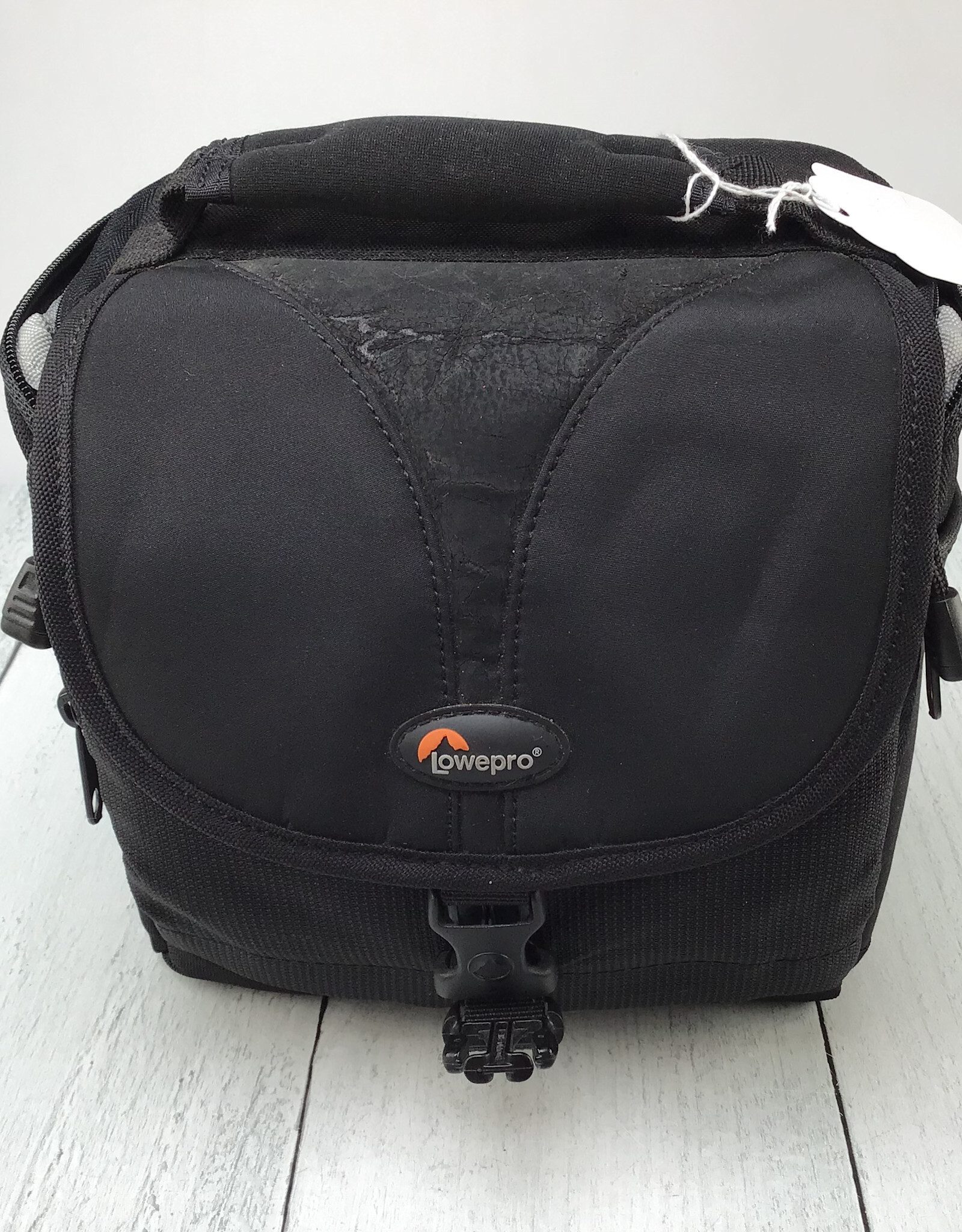 LOWEPRO Lowepro Rezo 140 AW Camera Bag Used Fair