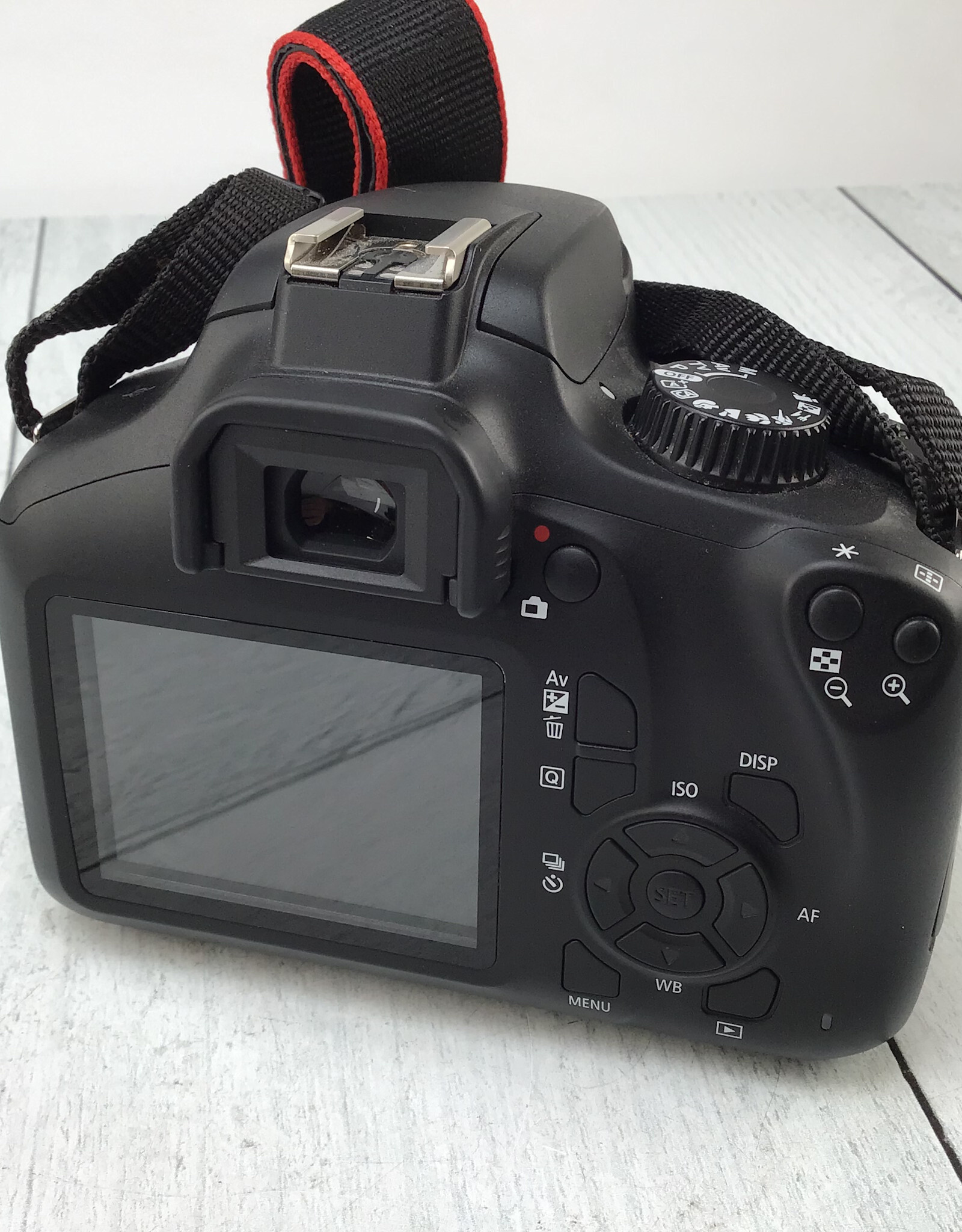 CANON Canon EOS Rebel T100 Camera w/ 18-55mm Used Good