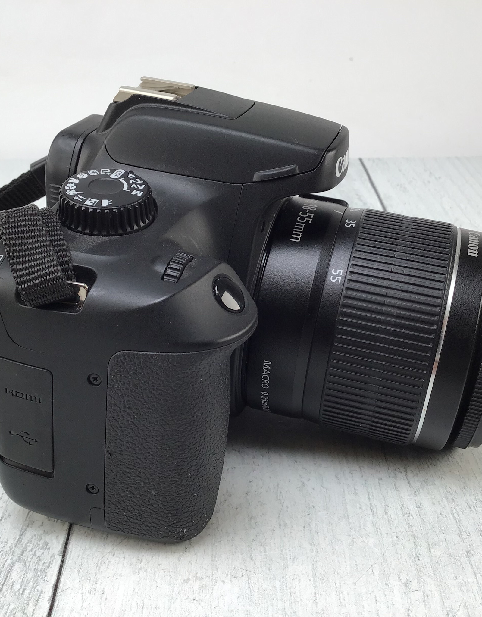 CANON Canon EOS Rebel T100 Camera w/ 18-55mm Used Good