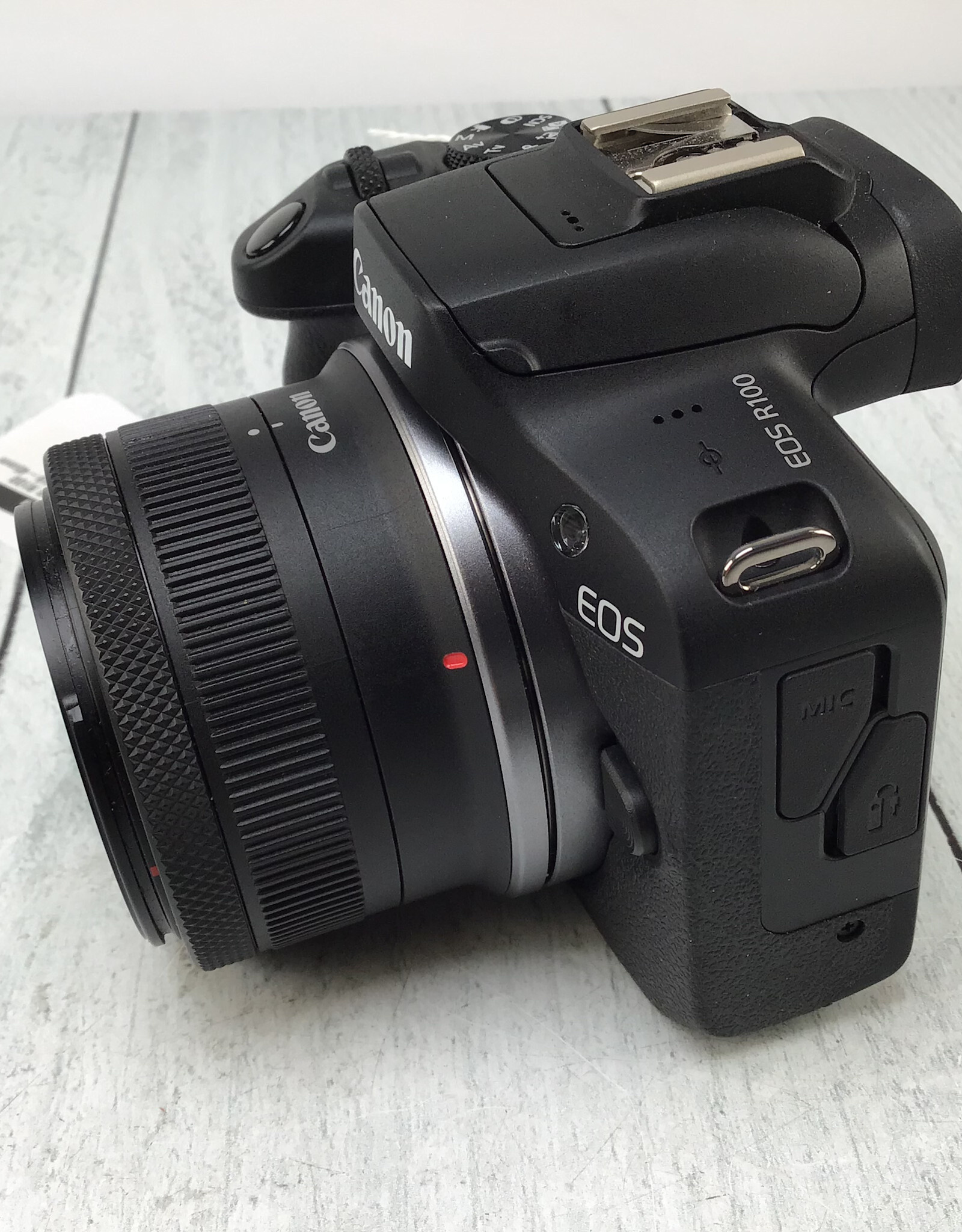 CANON Canon EOS R100 Camera w/ 18-45mm Used Good