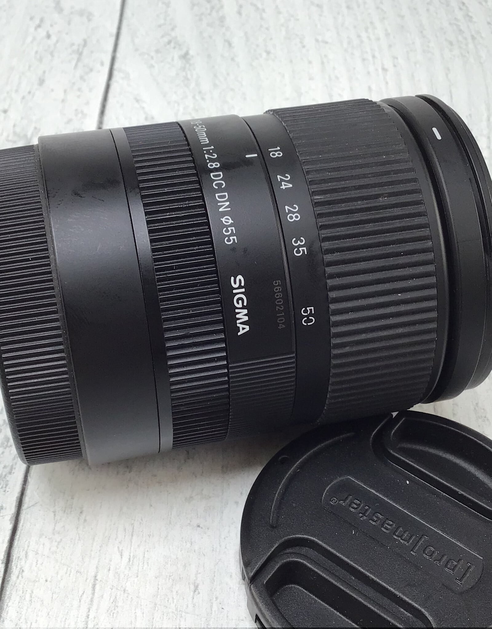 SONY Sigma 18-50mm f2.8 DC DN Lens for Sony Used Good