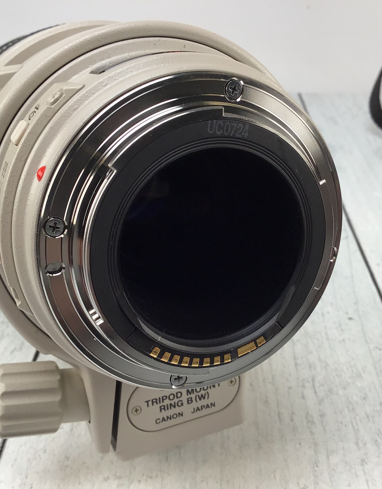 CANON Canon eF 100-400mm f4.5-5.6 L IS USM Lens Used Good