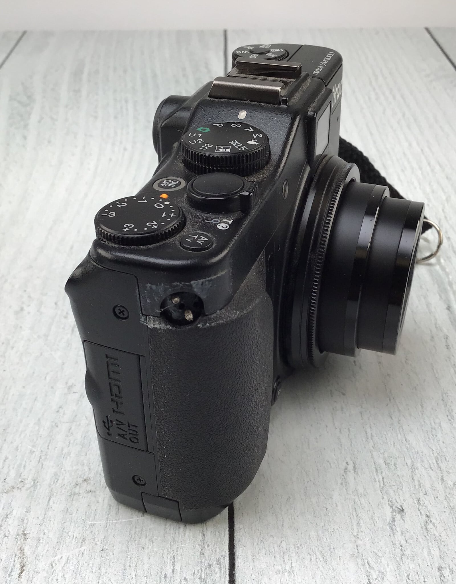 NIKON Nikon Coolpix P7000 Missing 1 Strap Lug Camera Used BGN