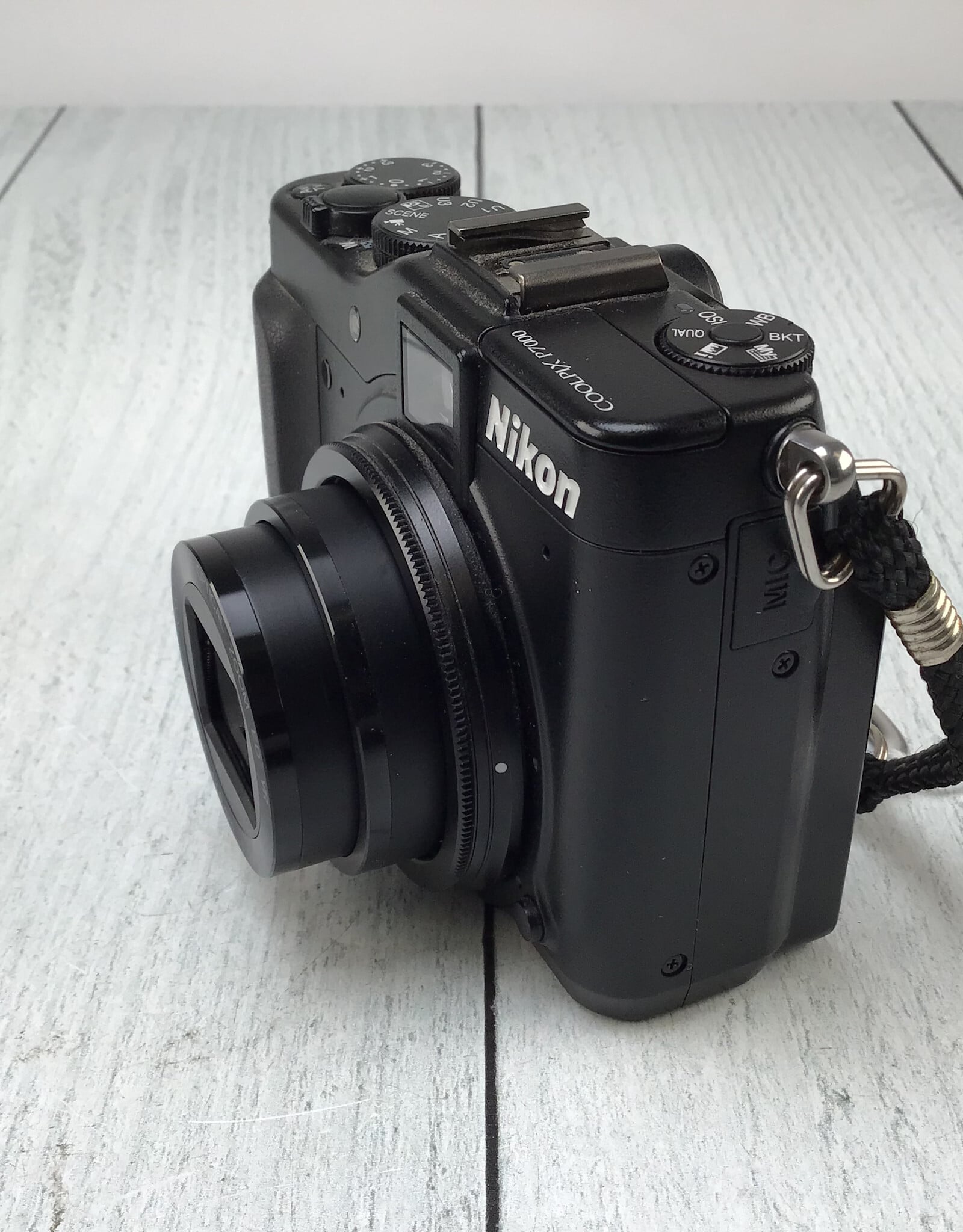 NIKON Nikon Coolpix P7000 Missing 1 Strap Lug Camera Used BGN