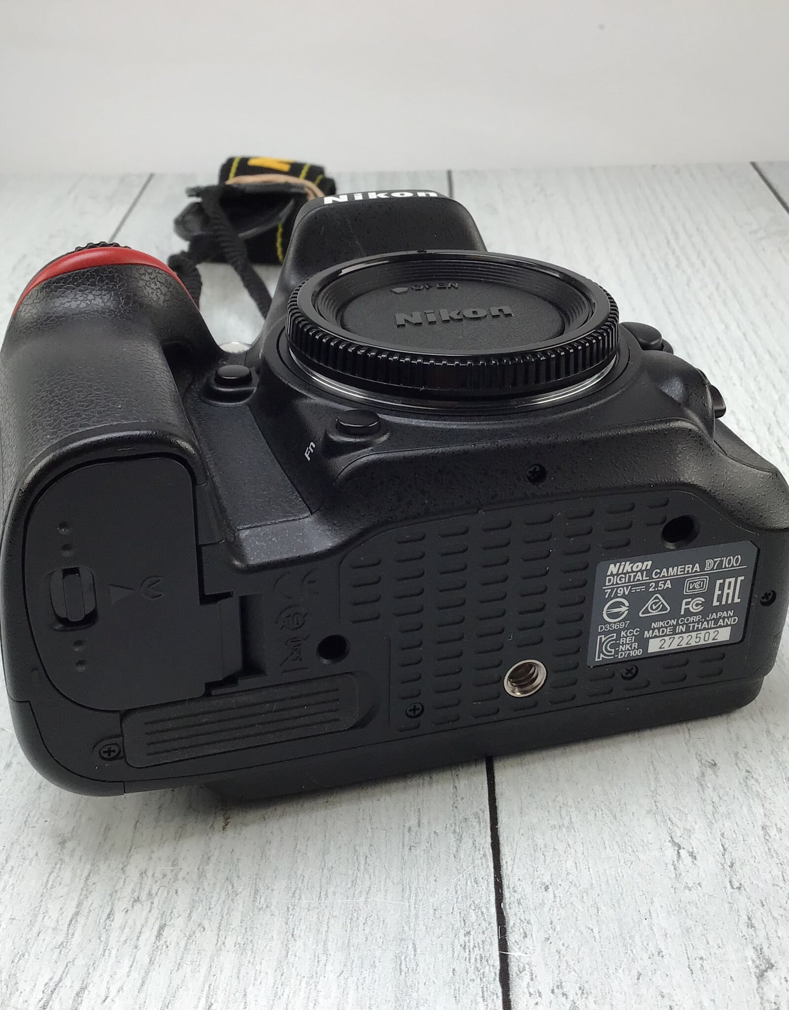 NIKON Nikon D7100 Camera Body Used Good