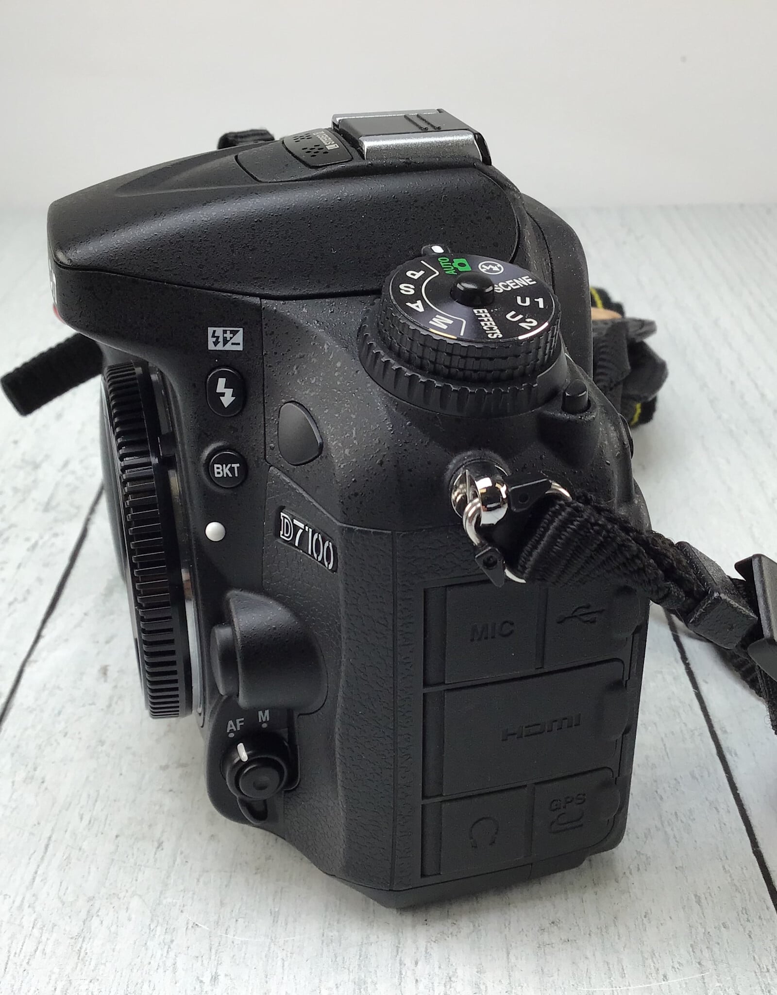 NIKON Nikon D7100 Camera Body Used Good