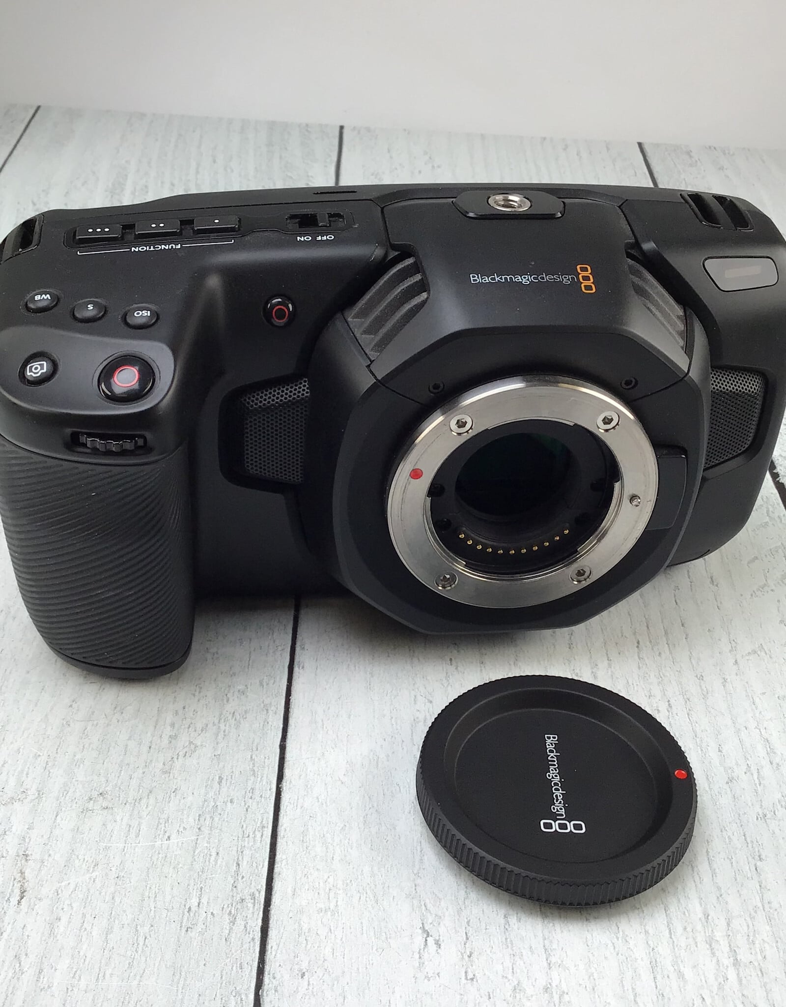 Blackmagic Design Blackmagic Pocket Cinema Camera 4K in Box Used Good