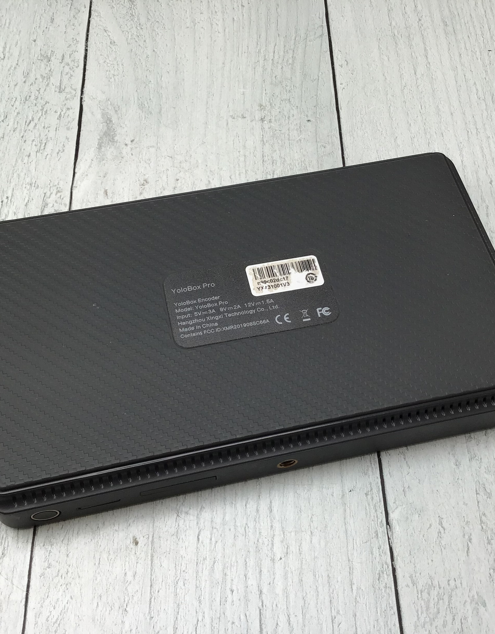 YoloLiv YoloLiv YoloBox Pro Used Good