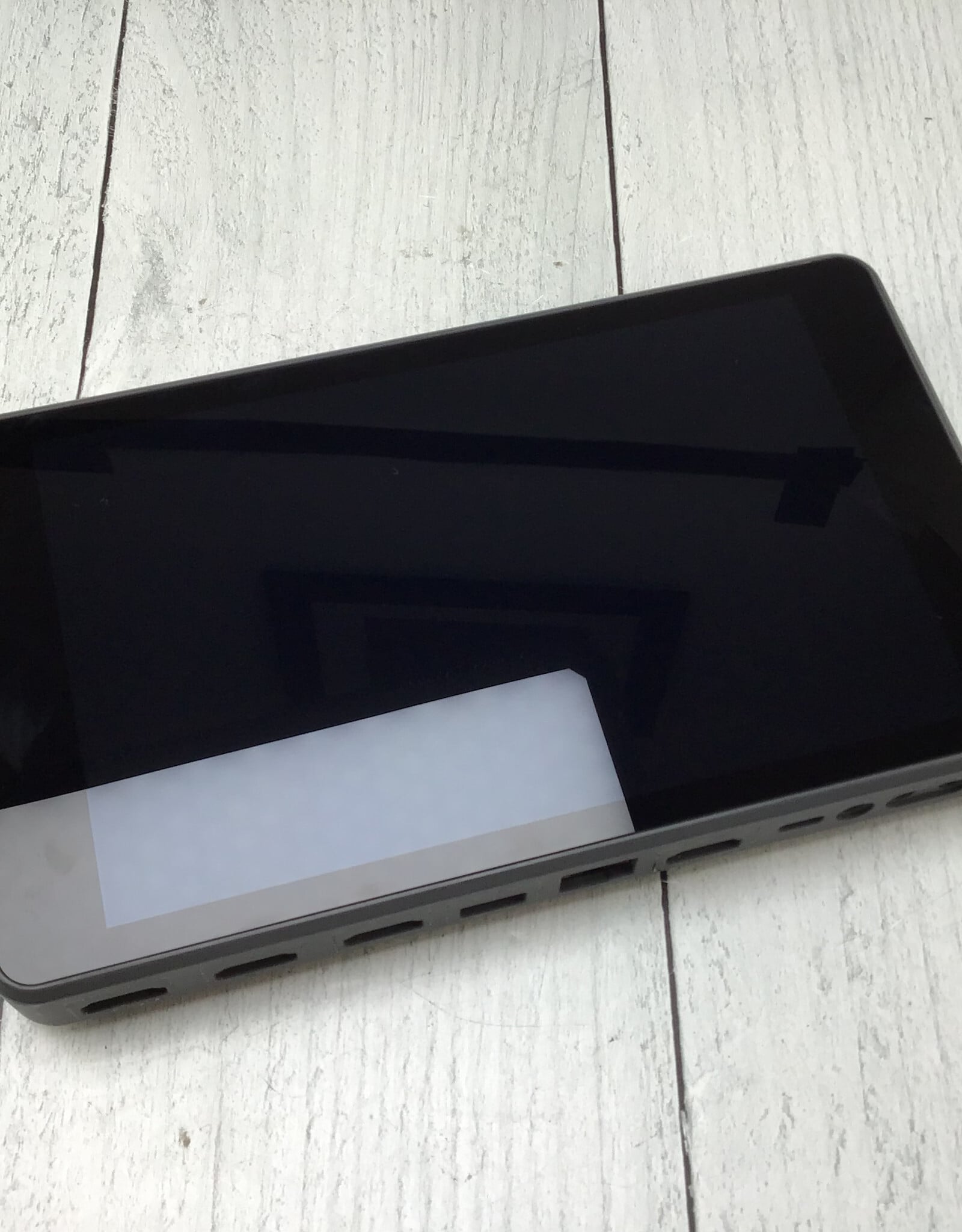 YoloLiv YoloLiv YoloBox Pro Used Good