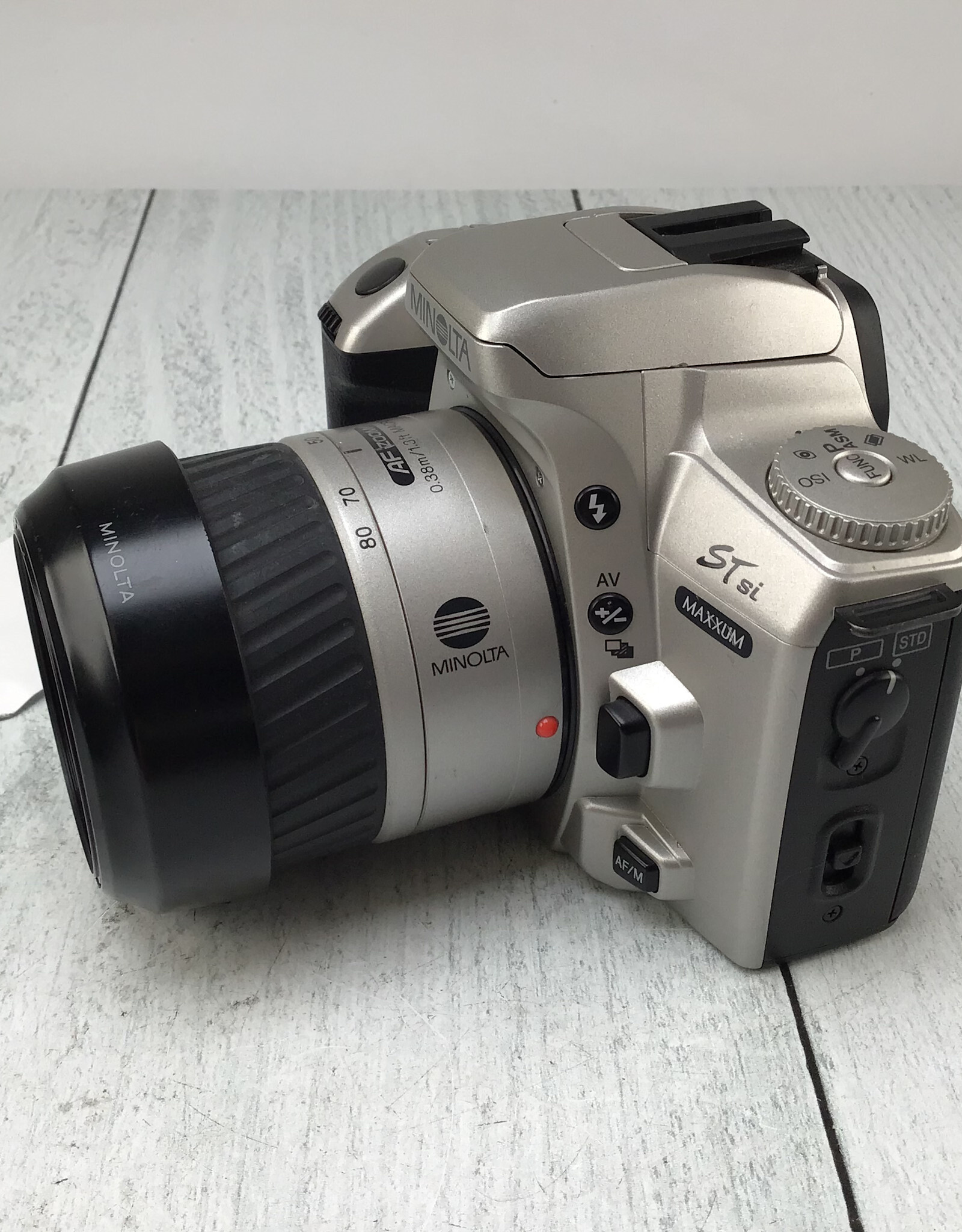 Minolta Minolta Maxxum STsi w/35-80mm camera Used Good