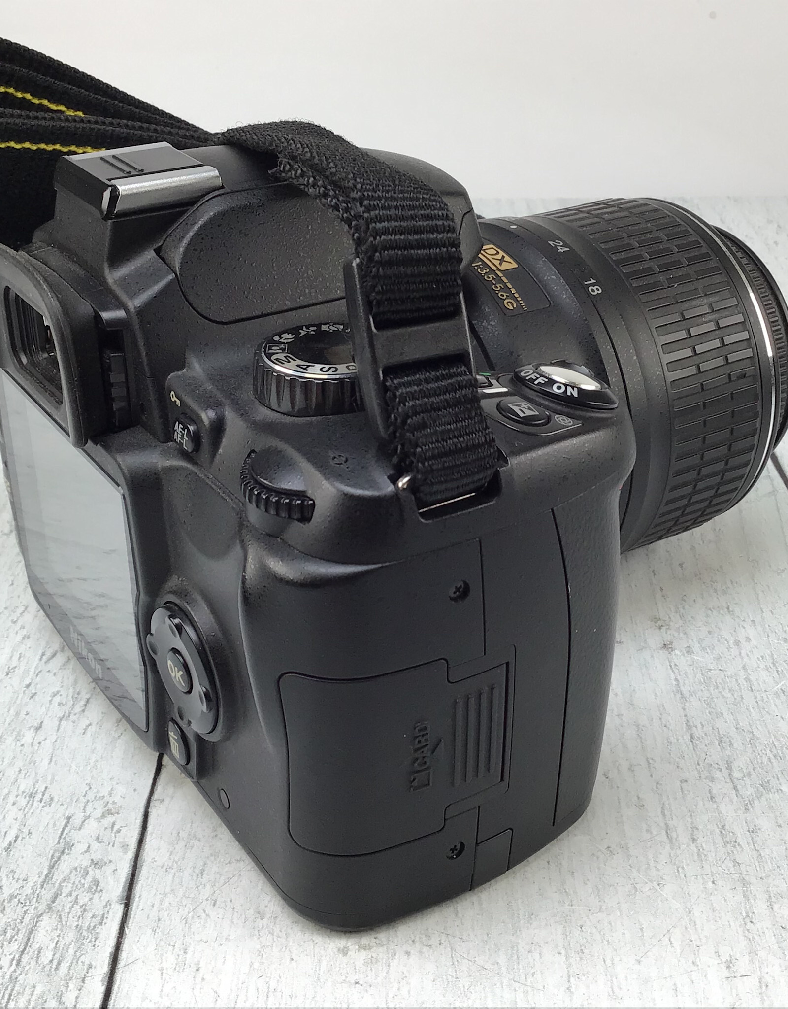 NIKON Nikon D60 Camera w/ 18-55mm VR Used Good