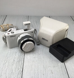 NIKON Nikon 1 J1 Camera w/10-30mm Used Good