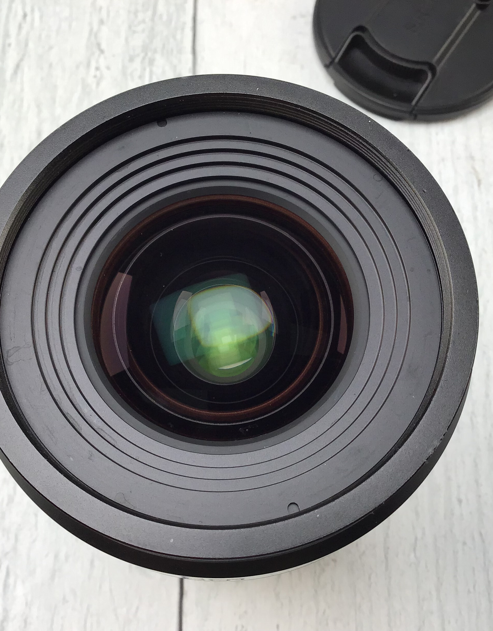 Sirui 16mm T1.2 Lens RF Mount Lens Used Good