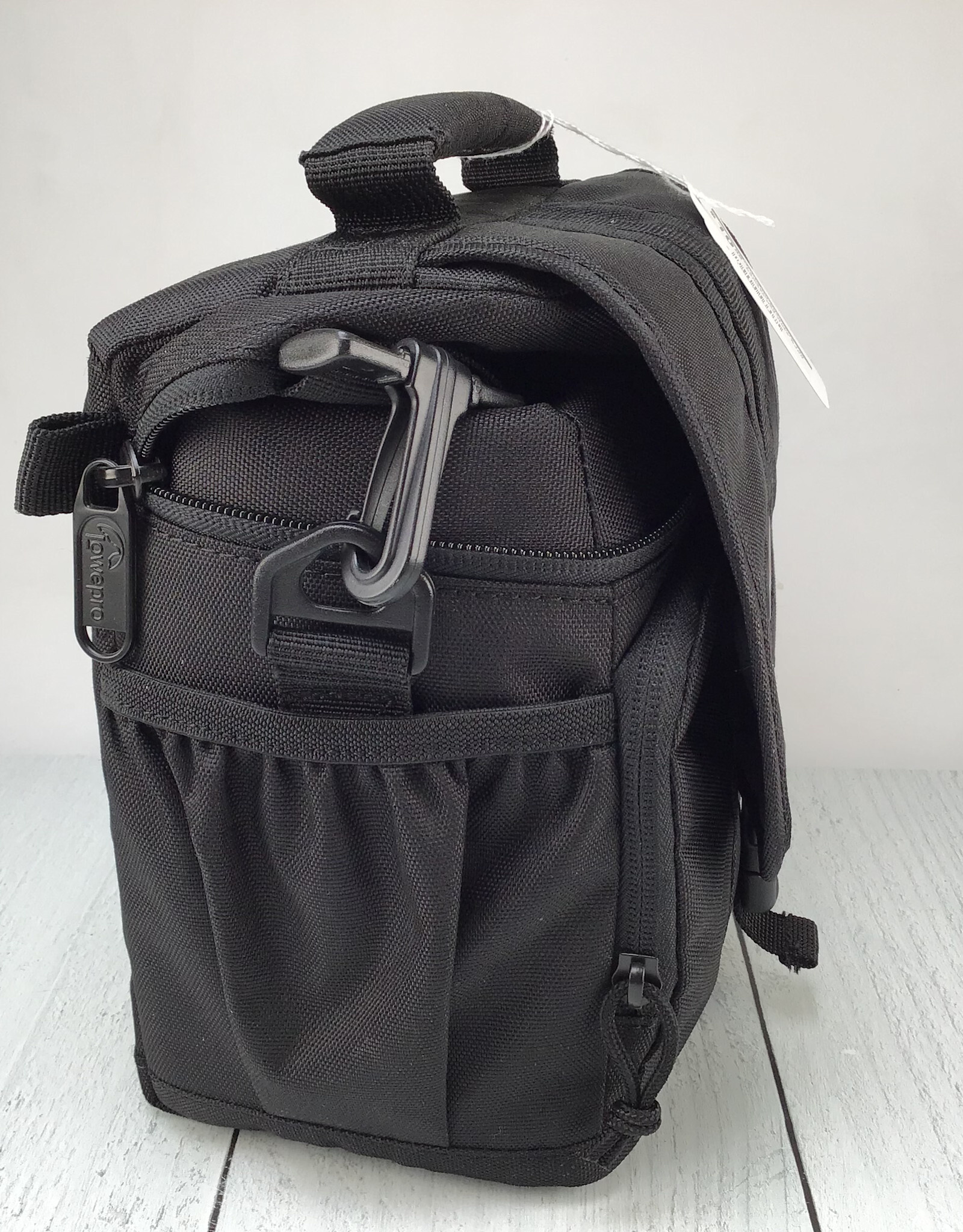 LOWEPRO Lowepro Adventura 140 Camera Bag Used Good
