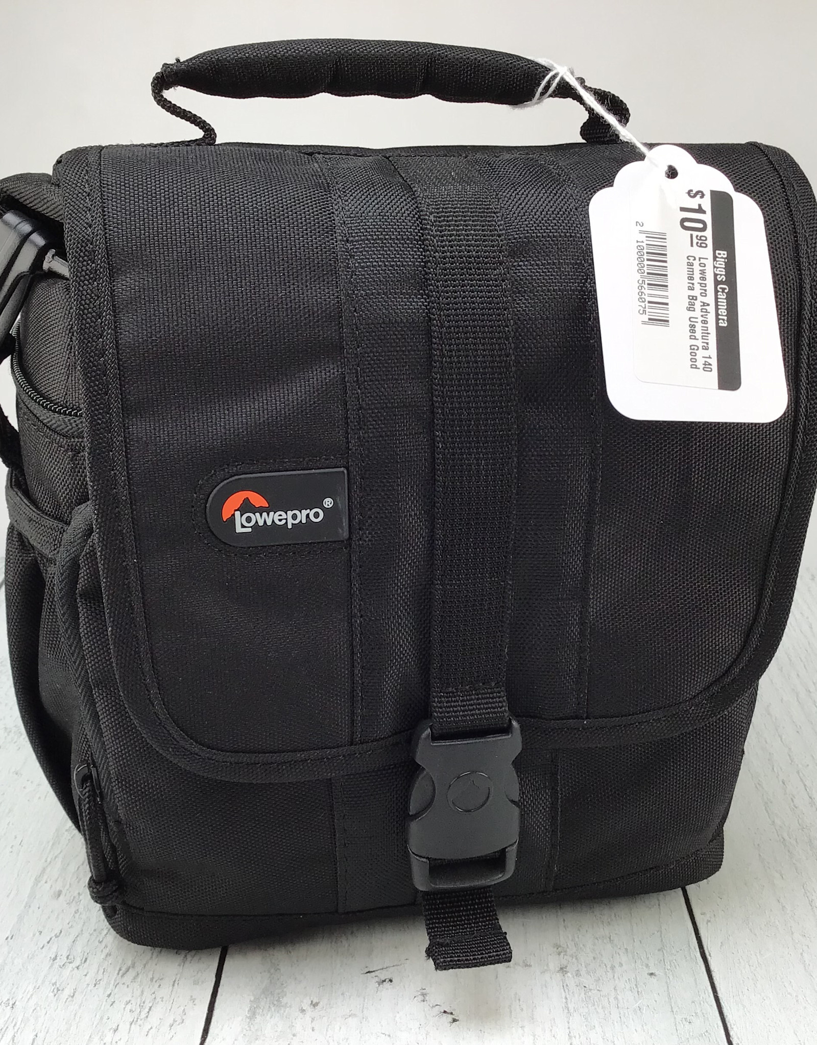 LOWEPRO Lowepro Adventura 140 Camera Bag Used Good