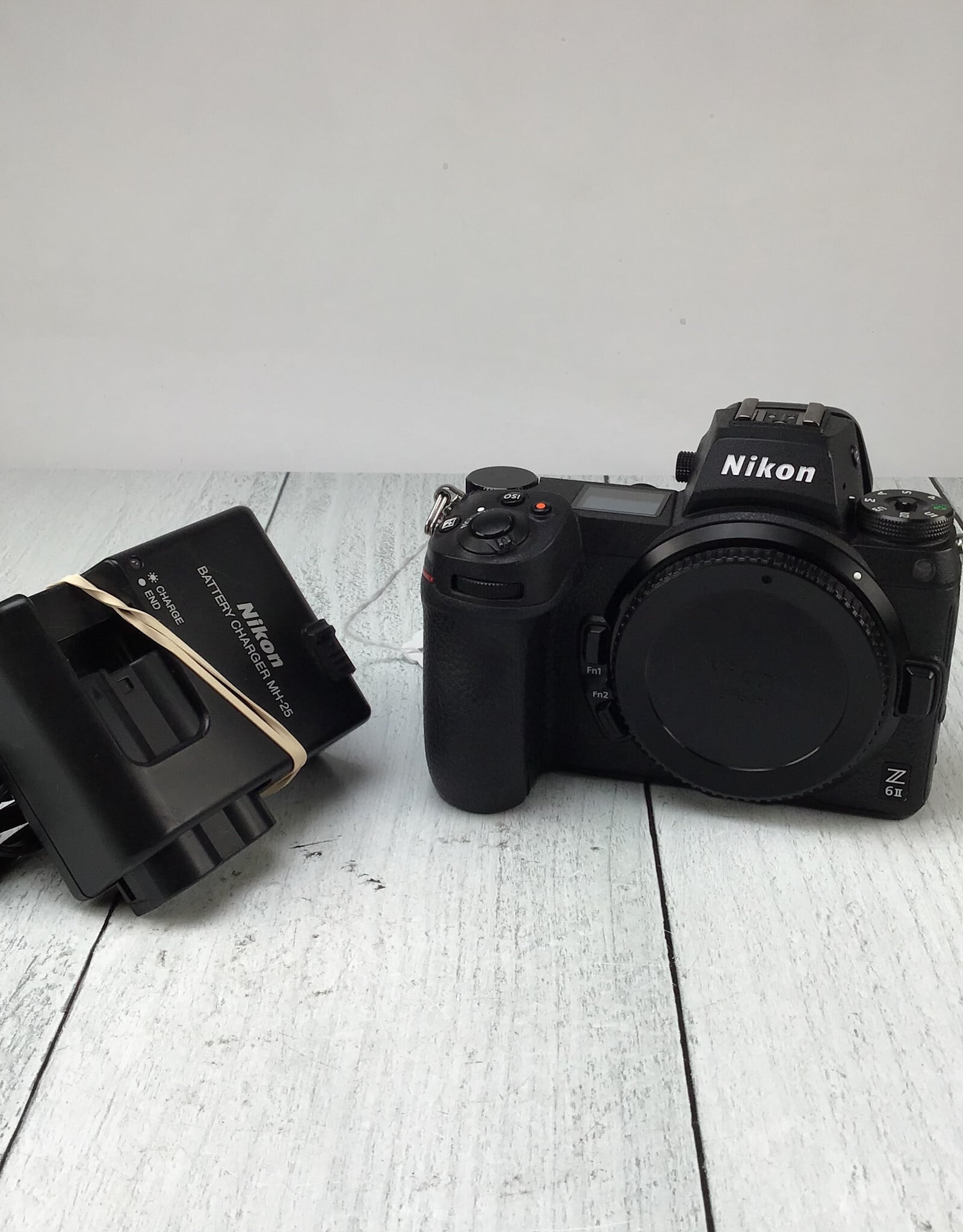 NIKON Nikon Z6II Camera Body Shutter Count 258877 Used Good