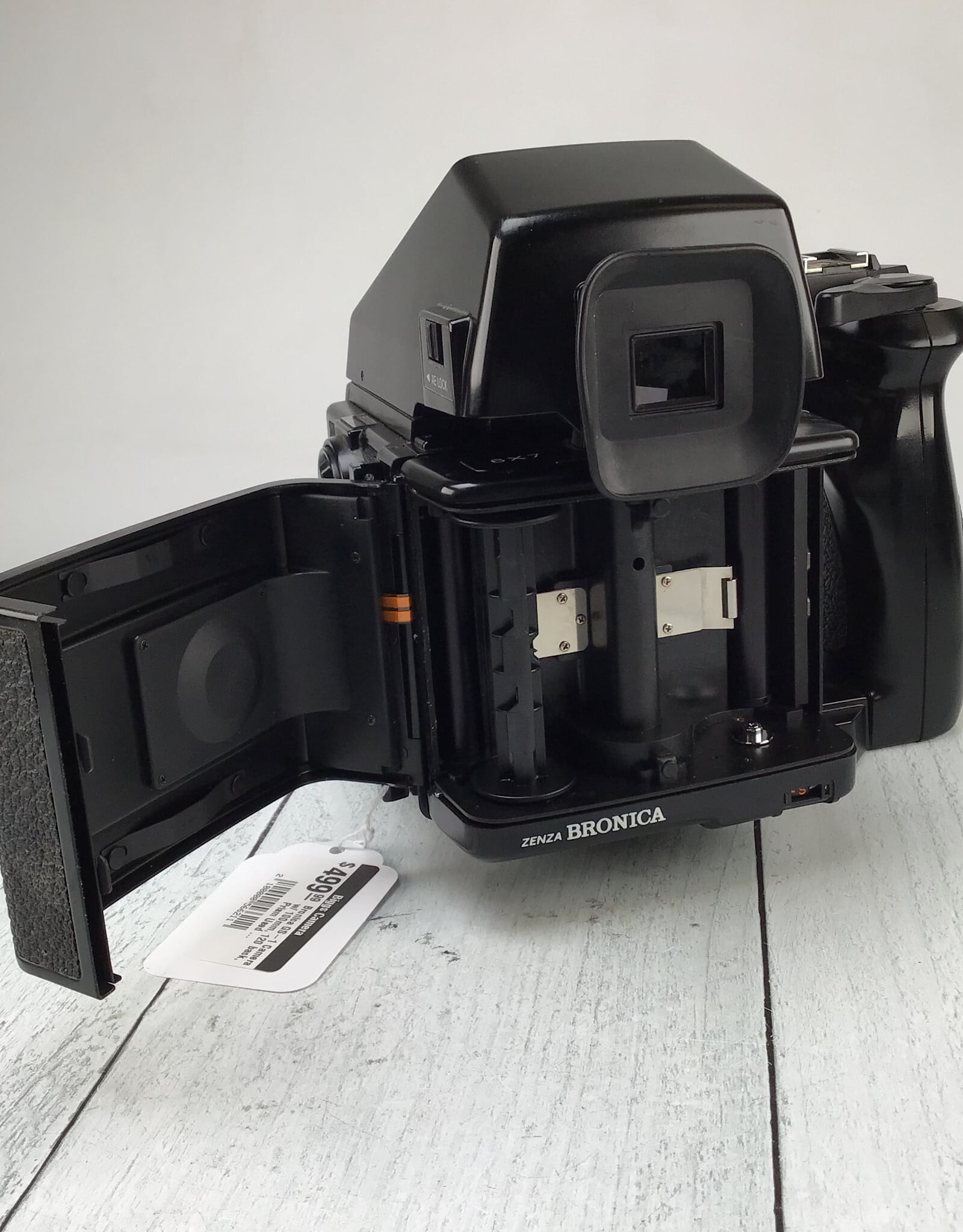 Bronica Bronica GS-1 Camera w/ 100mm, 120 back, Prism Used Good