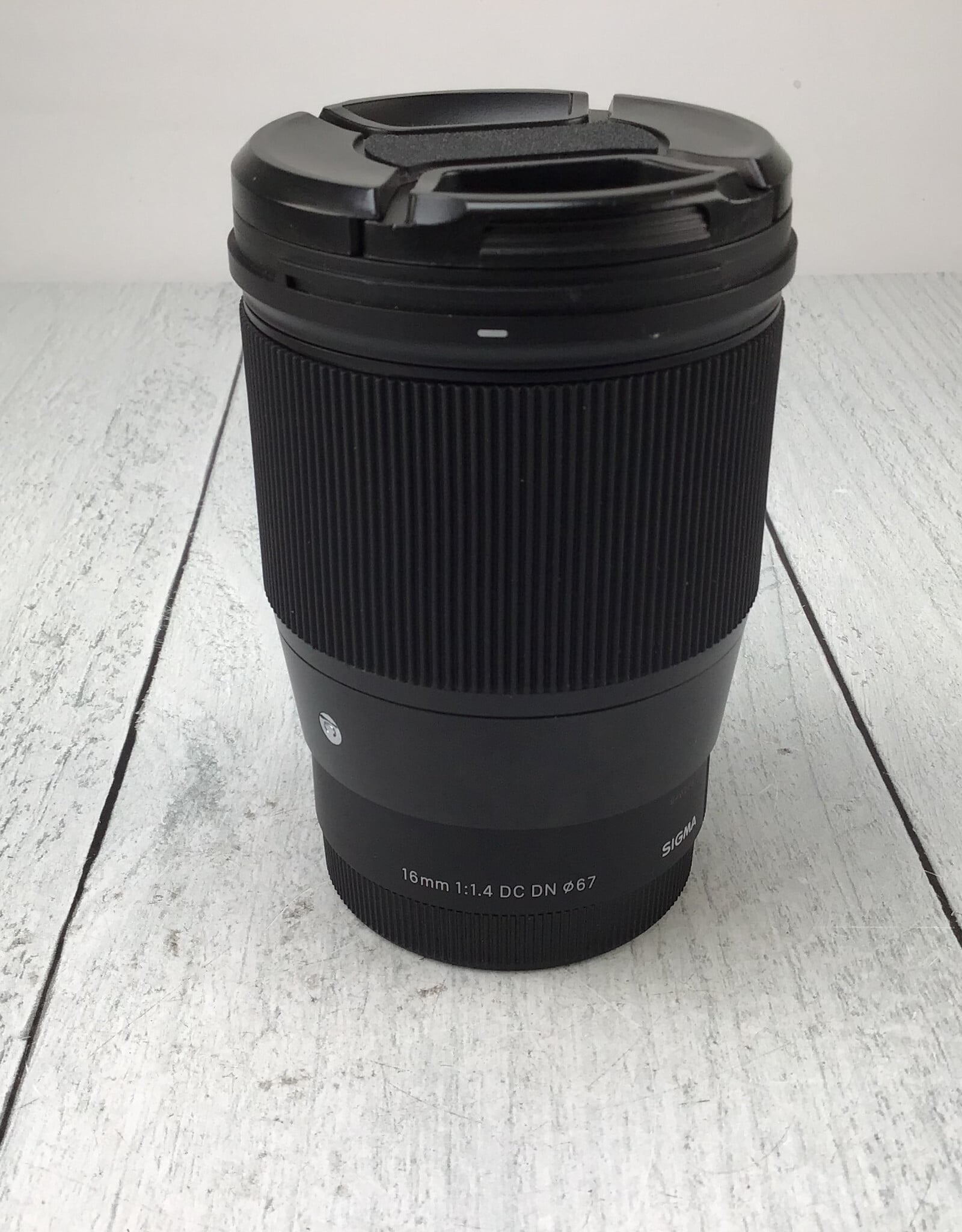SIGMA Sigma 16mm f1.4 DC DN Lens for Sony E Used Good