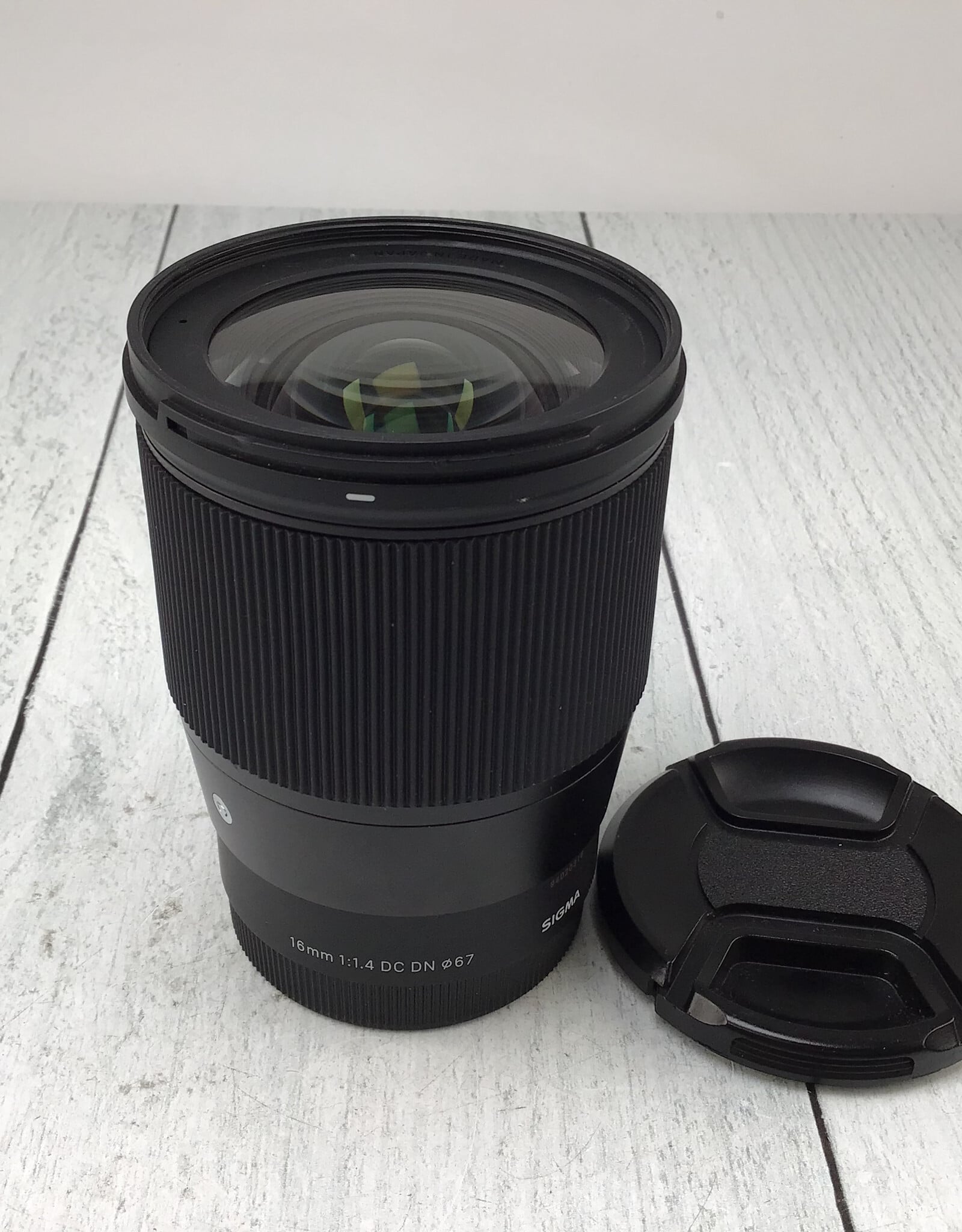 SIGMA Sigma 16mm f1.4 DC DN Lens for Sony E Used Good