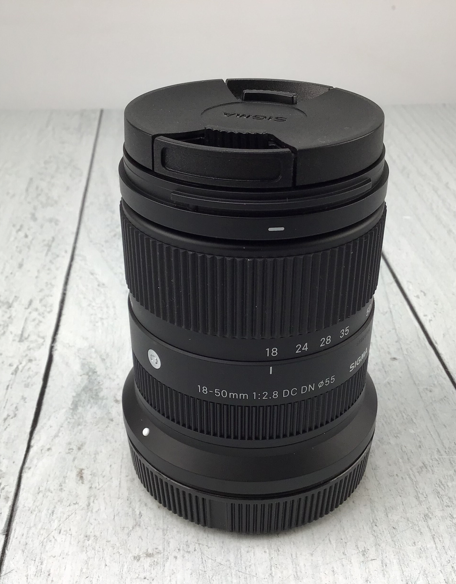 SIGMA Sigma 18-50mm f2.8 DC DN Lens for Canon RF Used EX