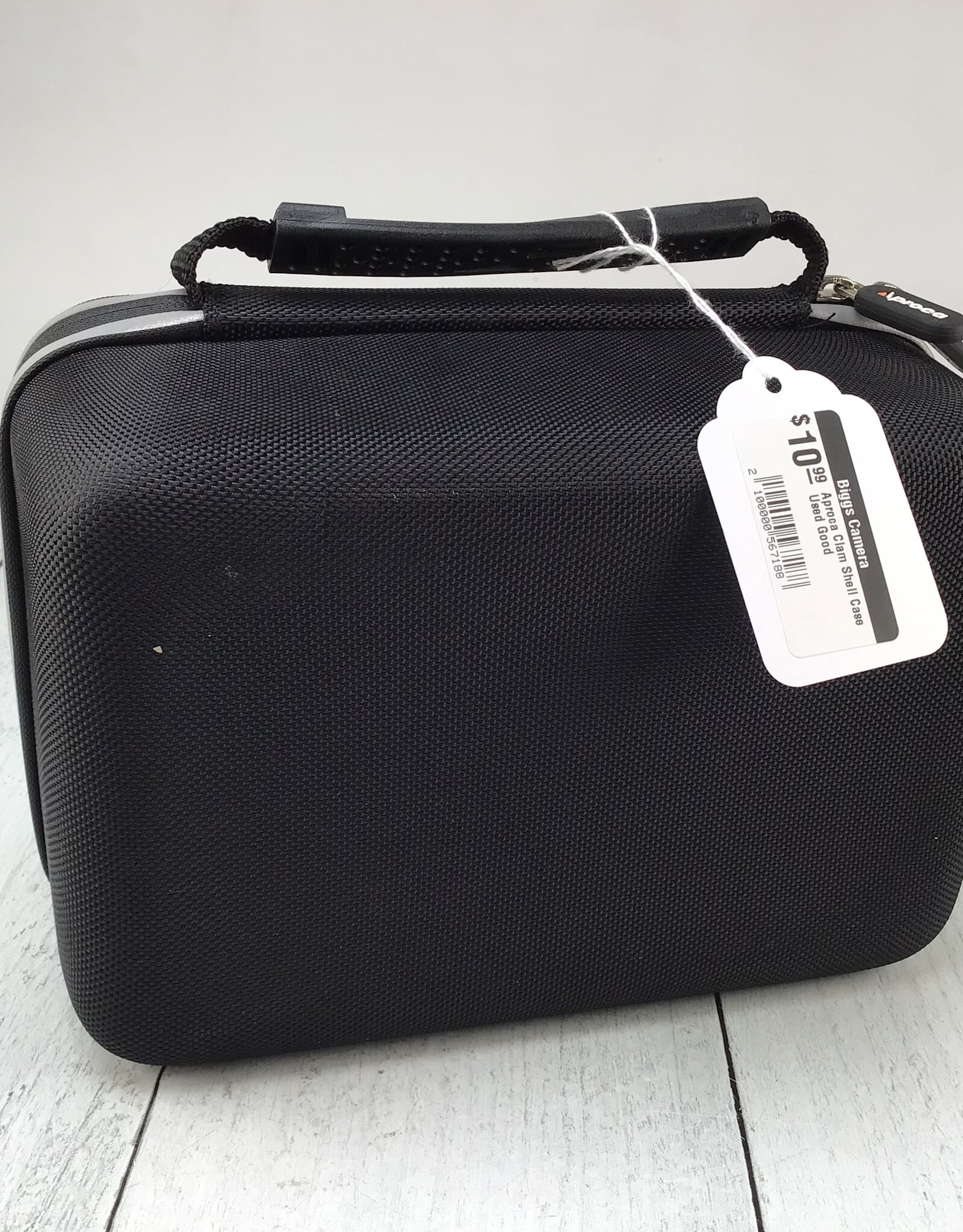 Aproca Clam Shell Case Used Good