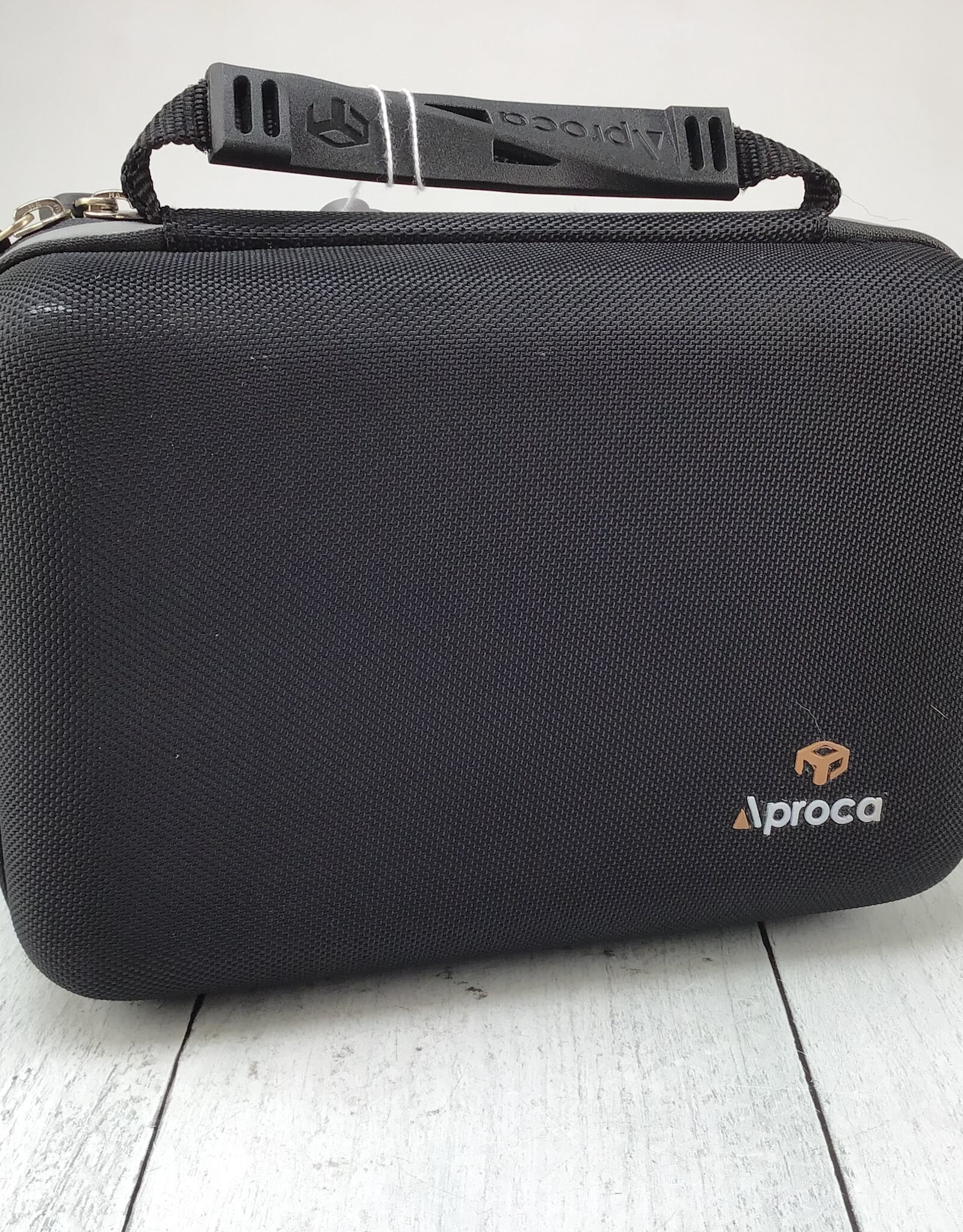 Aproca Clam Shell Case Used Good