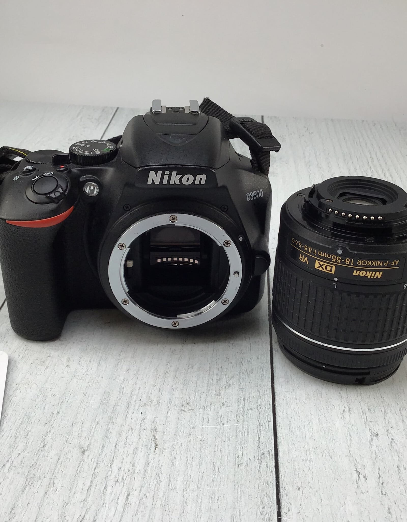 NIKON Nikon D3500 Camera w/ AF-P 18-55mm VR Used Good