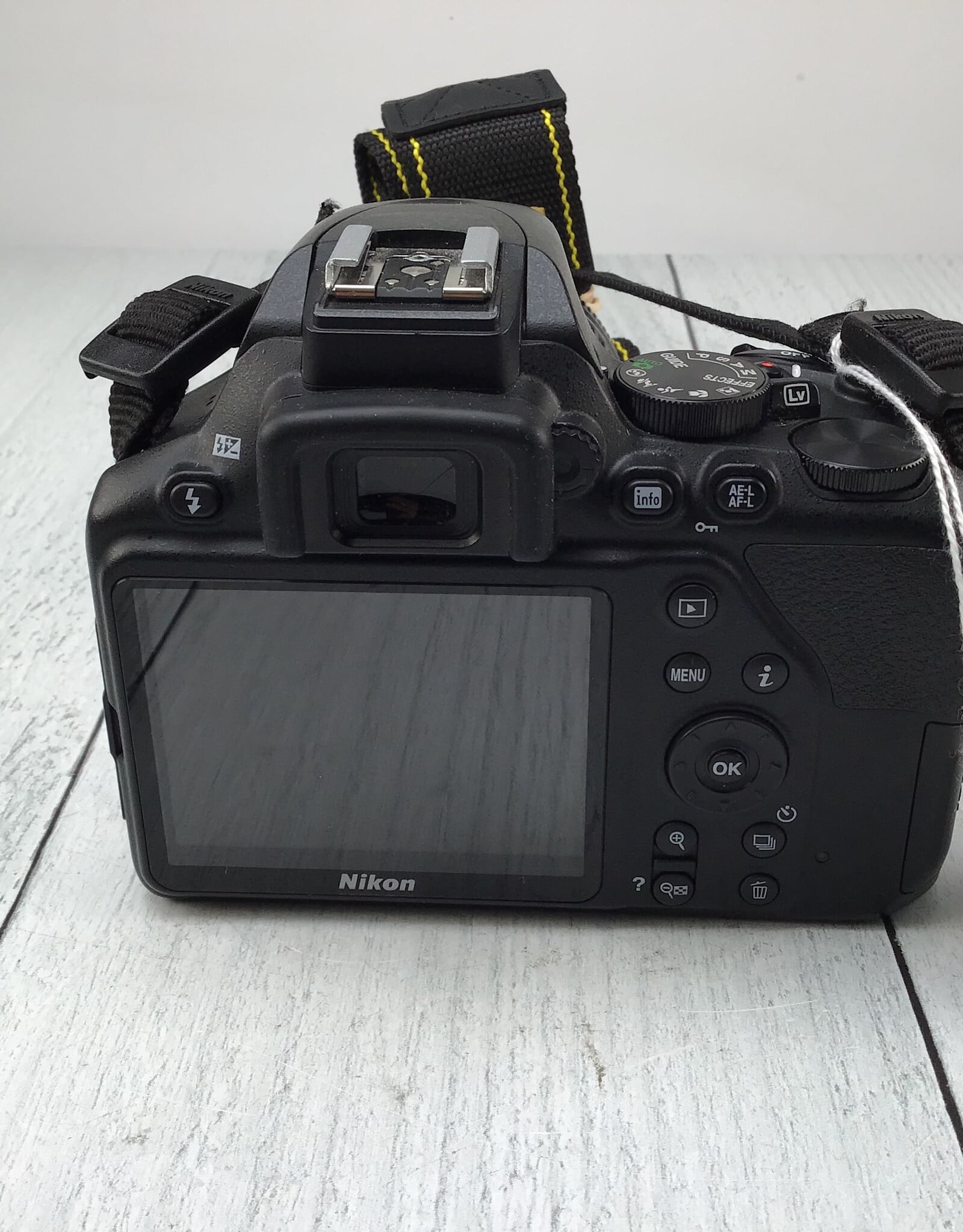 NIKON Nikon D3500 Camera w/ AF-P 18-55mm VR Used Good