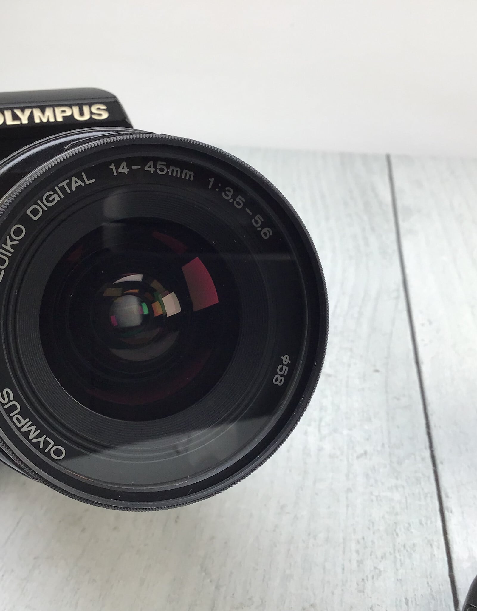 OLYMPUS Olympus E-500 Camera w/ 14-45mm Used Good
