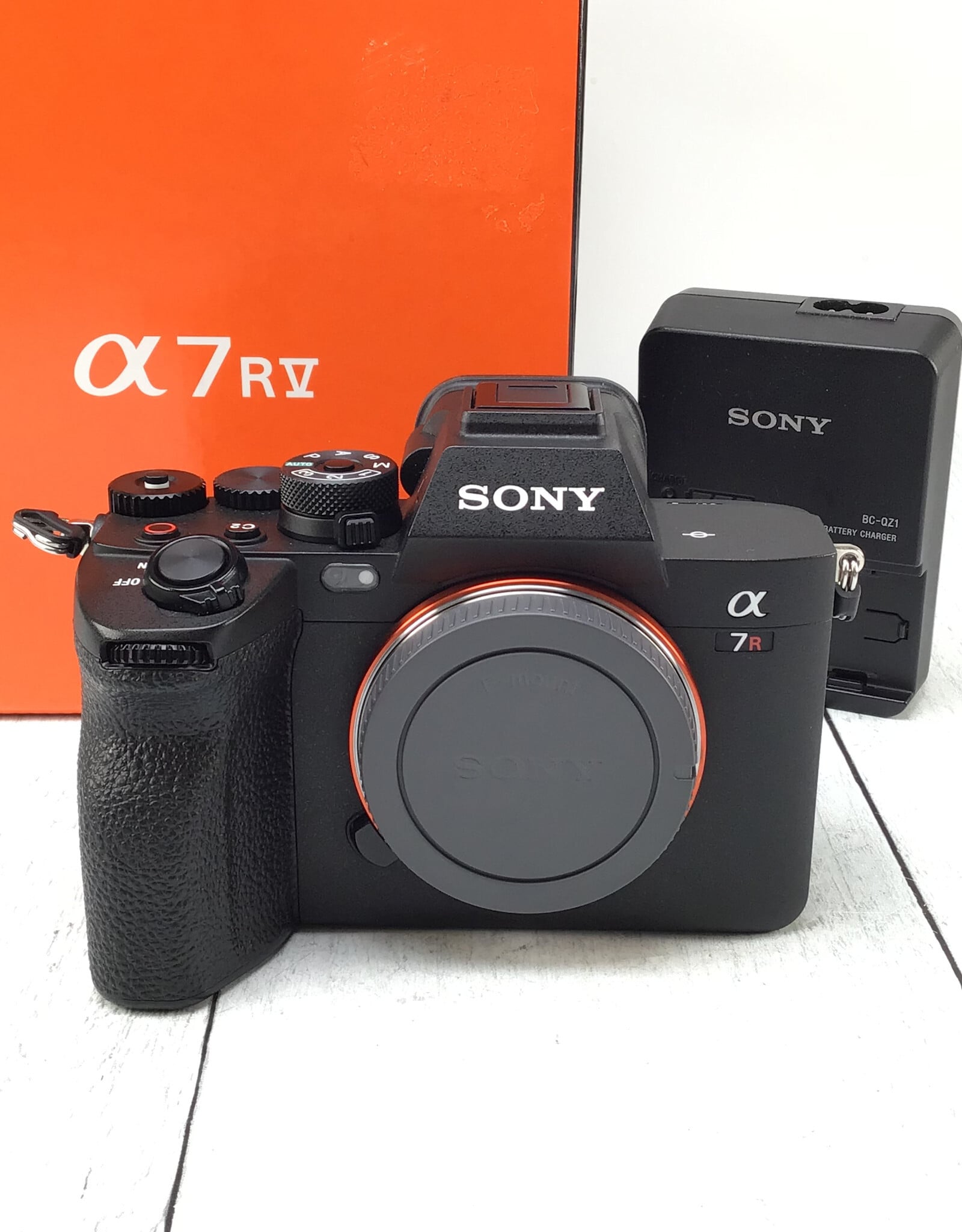 SONY Sony A7R V Camera in Box Shutter Count 23873 Used EX