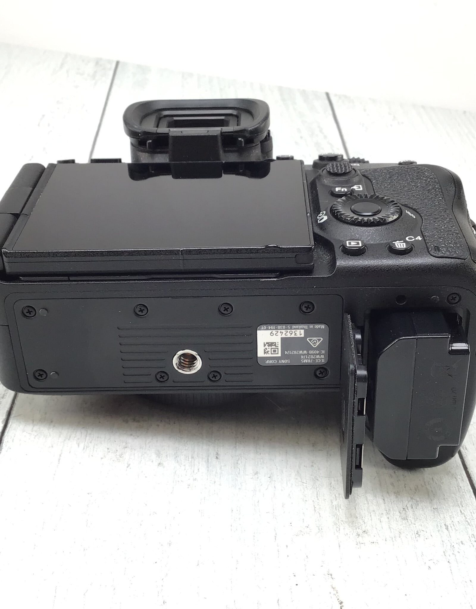 SONY Sony A7R V Camera in Box Shutter Count 23873 Used EX