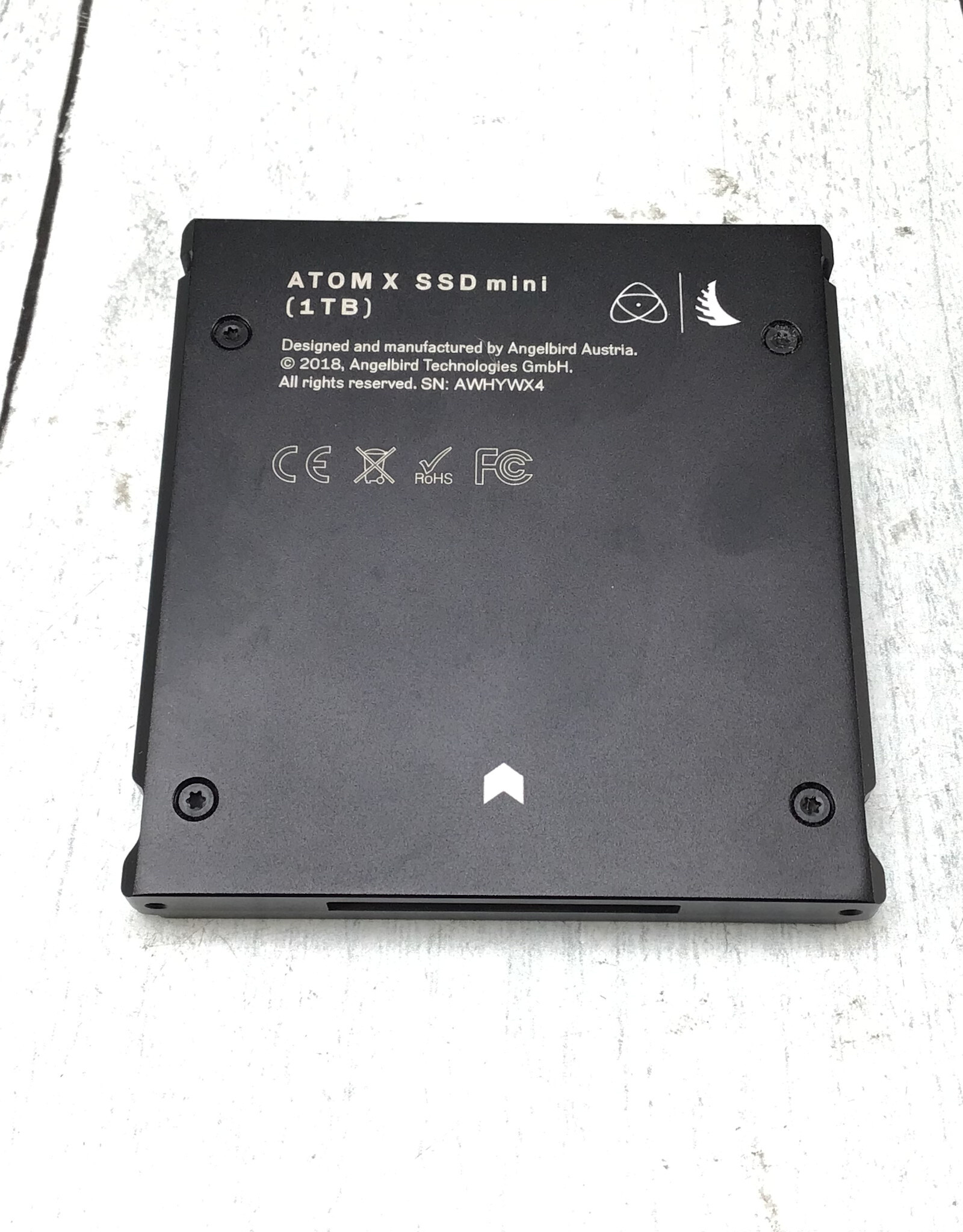 Angelbird Angelbird AtomX SSD Mini 1TB w/ Reader Used Good