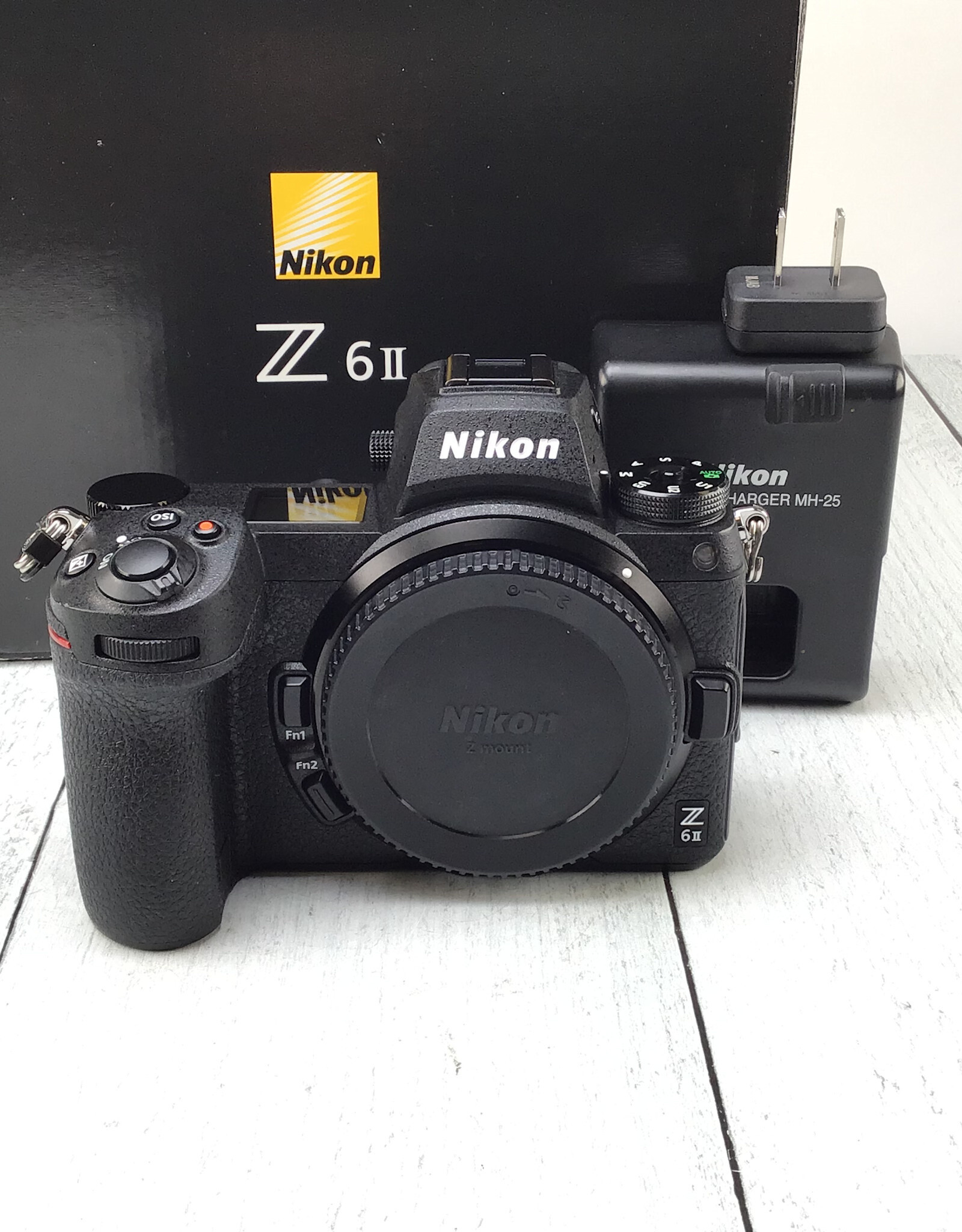 NIKON Nikon Z6 II Camera in Box Shutter Count 8396 Used EX