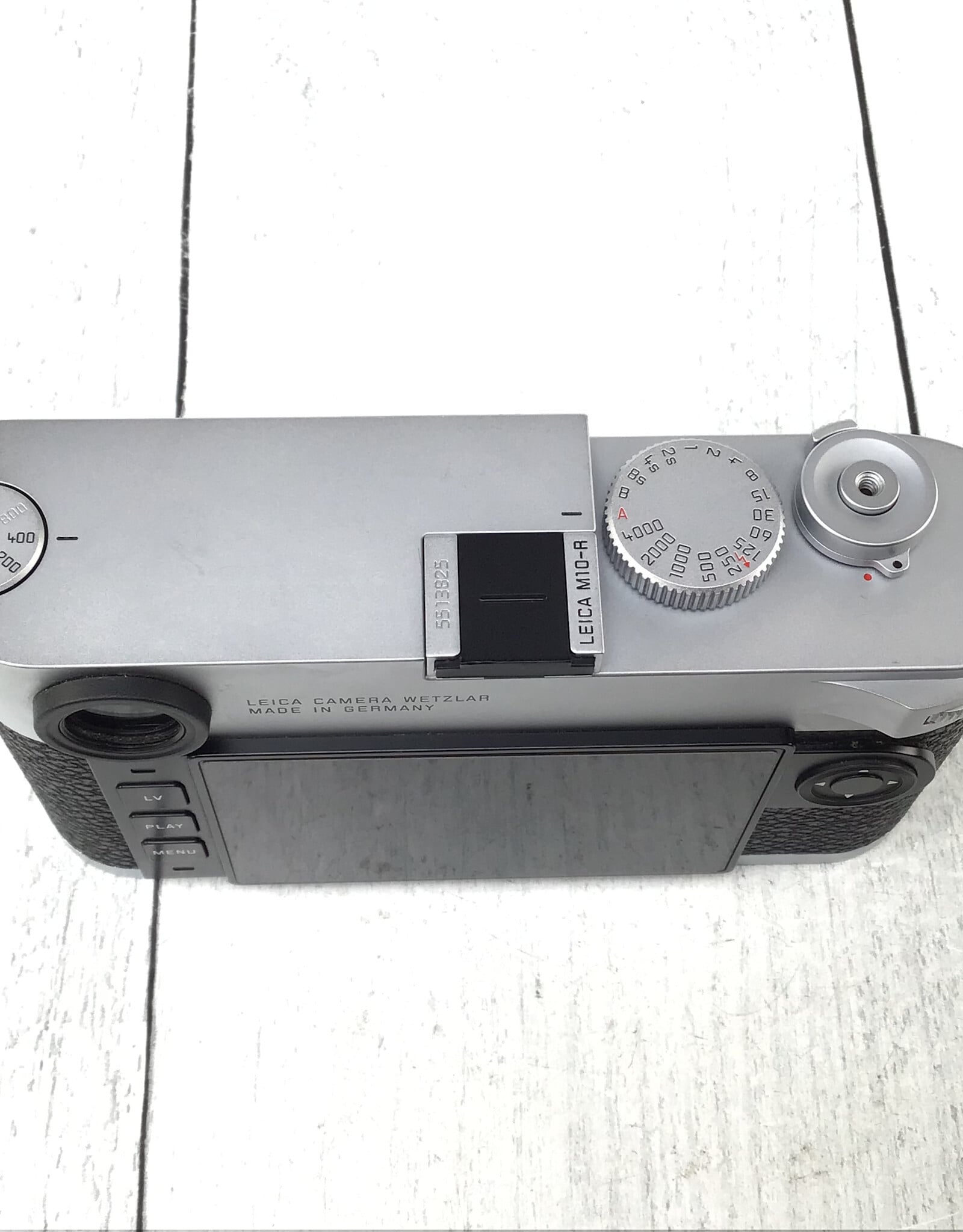 Leica Leica M10-R Camera Body Silver Chrome Finish 20 003 in Box Used Good