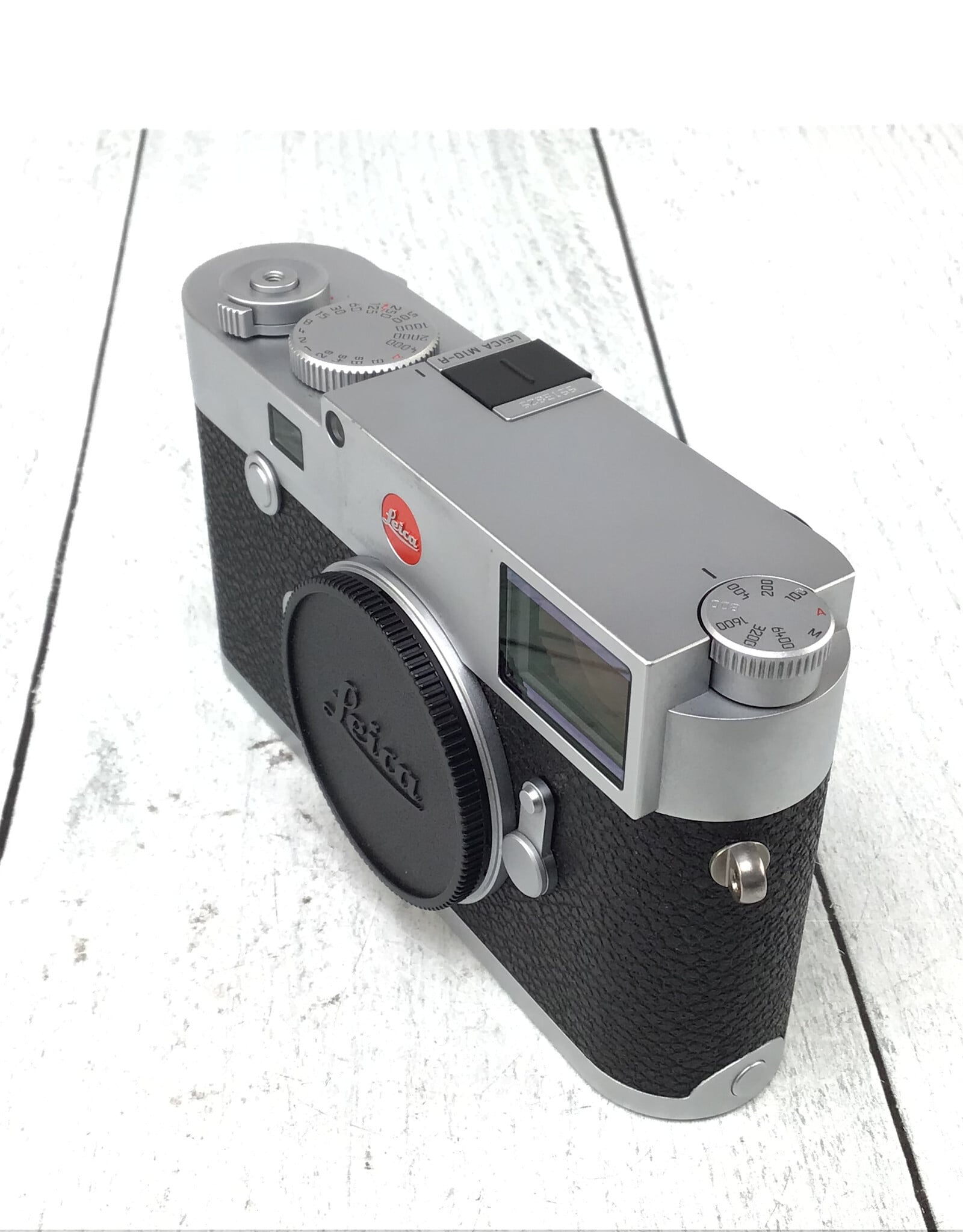 Leica Leica M10-R Camera Body Silver Chrome Finish 20 003 in Box Used Good