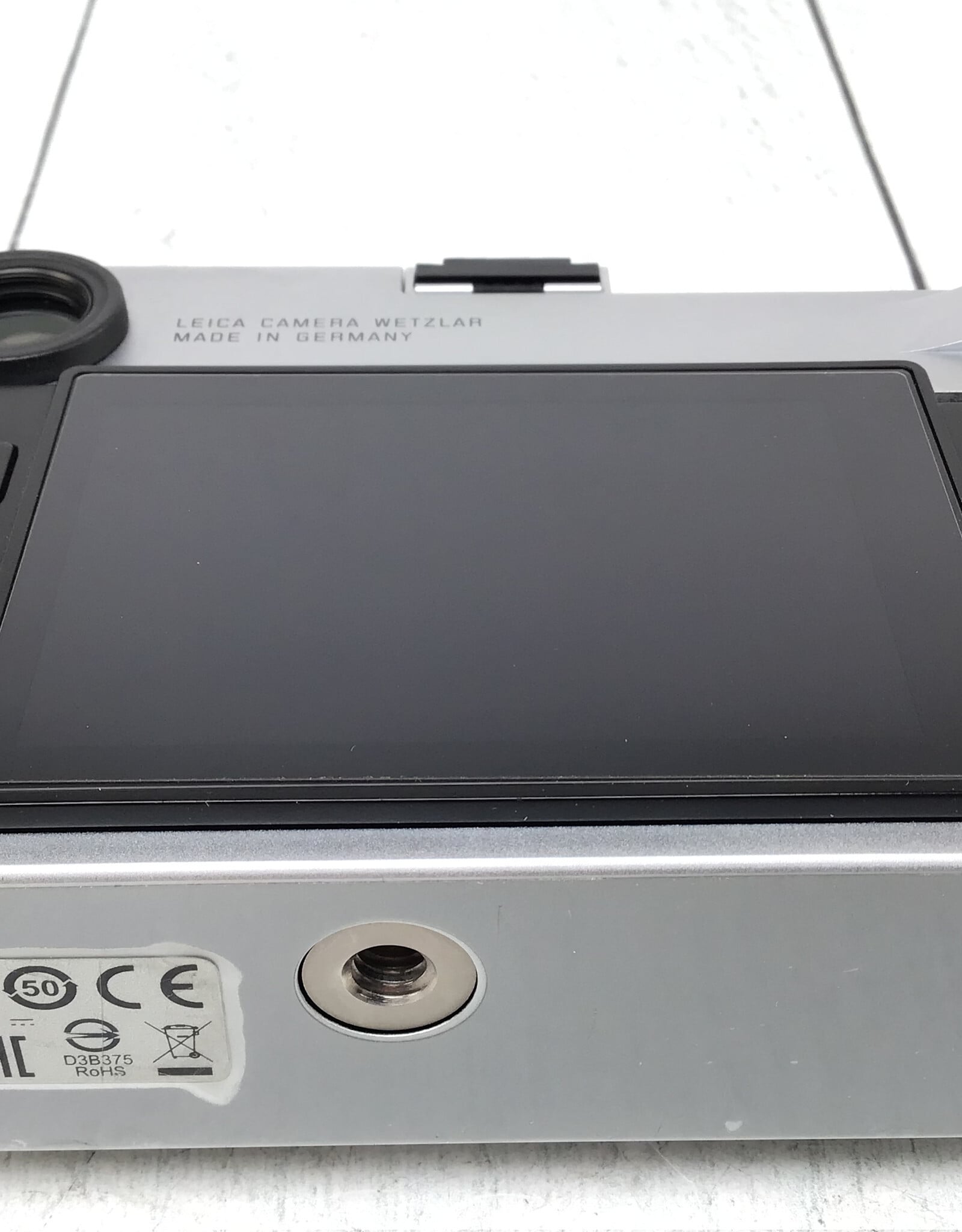 Leica Leica M10-R Camera Body Silver Chrome Finish 20 003 in Box Used Good