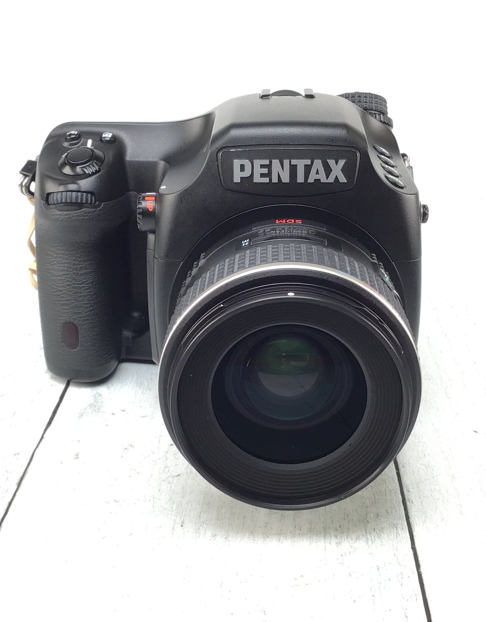 Pentax Pentax 645D Camera w/ 55mm f2.8 Used Good