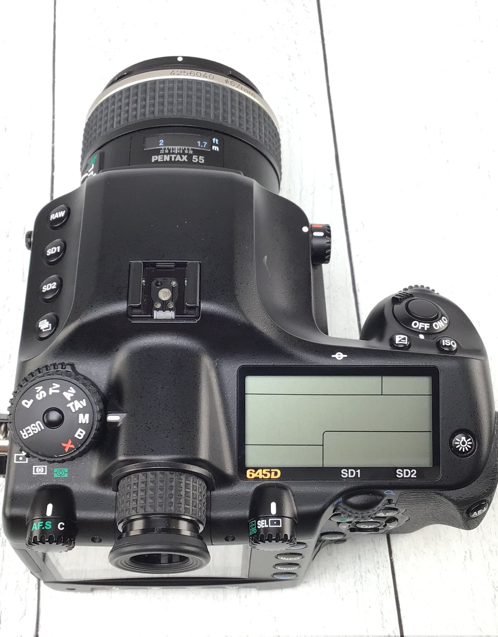 Pentax Pentax 645D Camera w/ 55mm f2.8 Used Good