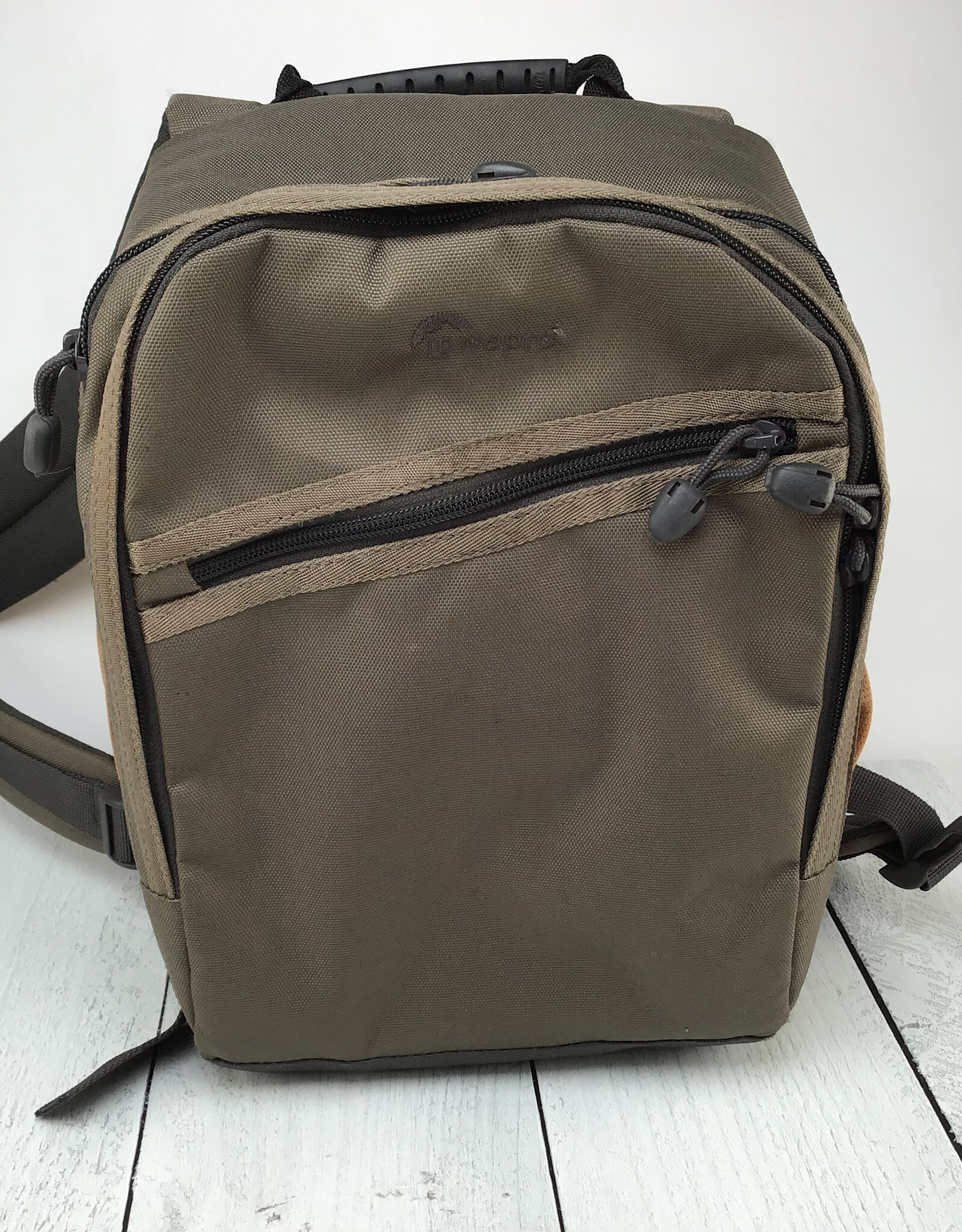 LOWEPRO Lowepro Photo Traveler Camera Backpack Used Fair