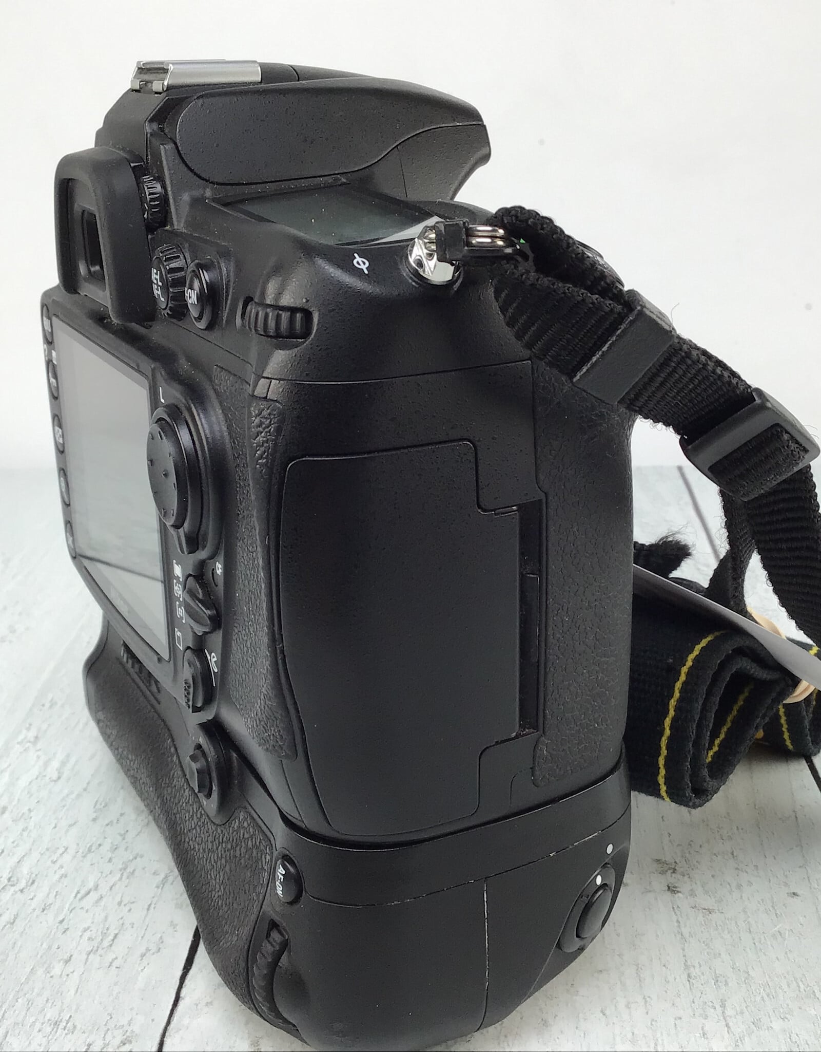 NIKON Nikon D300 Camera w/ MB-D10 Grip Used Fair