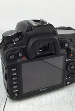 NIKON Nikon D7000 Camera Body No Charger Shutter Count 4950 Used Good