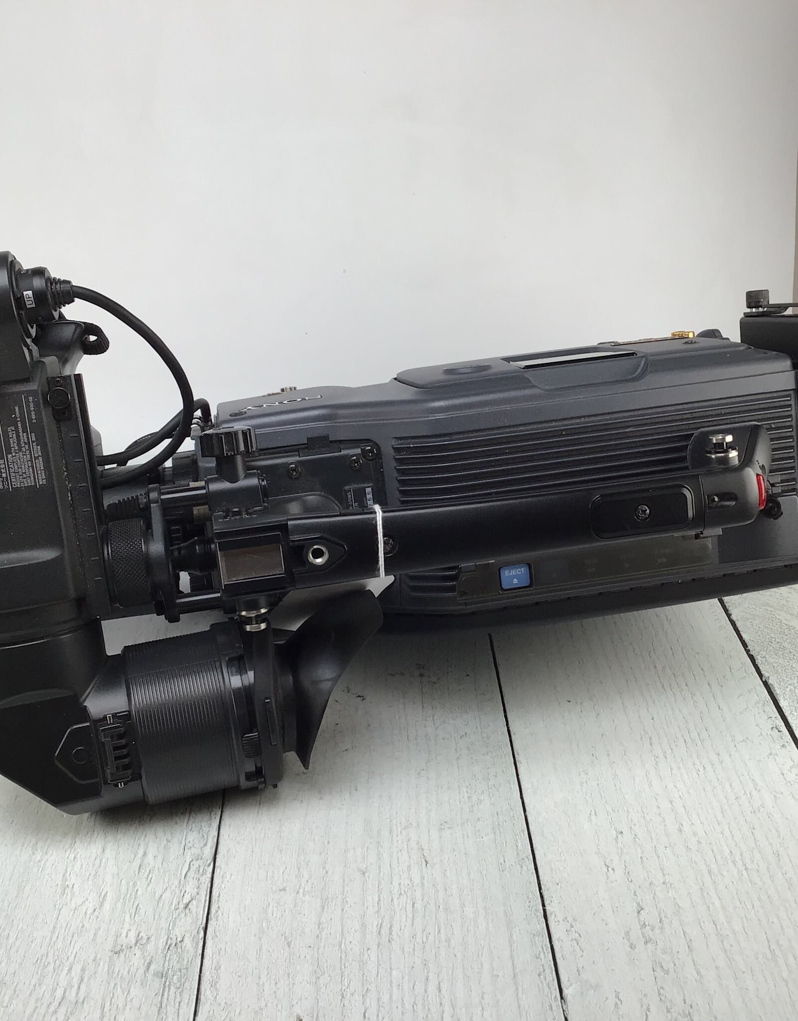 SONY Sony  DSR 570ws Camera w/ Fujinon w/ 6.3-82mm t2 Untested Used AS IS