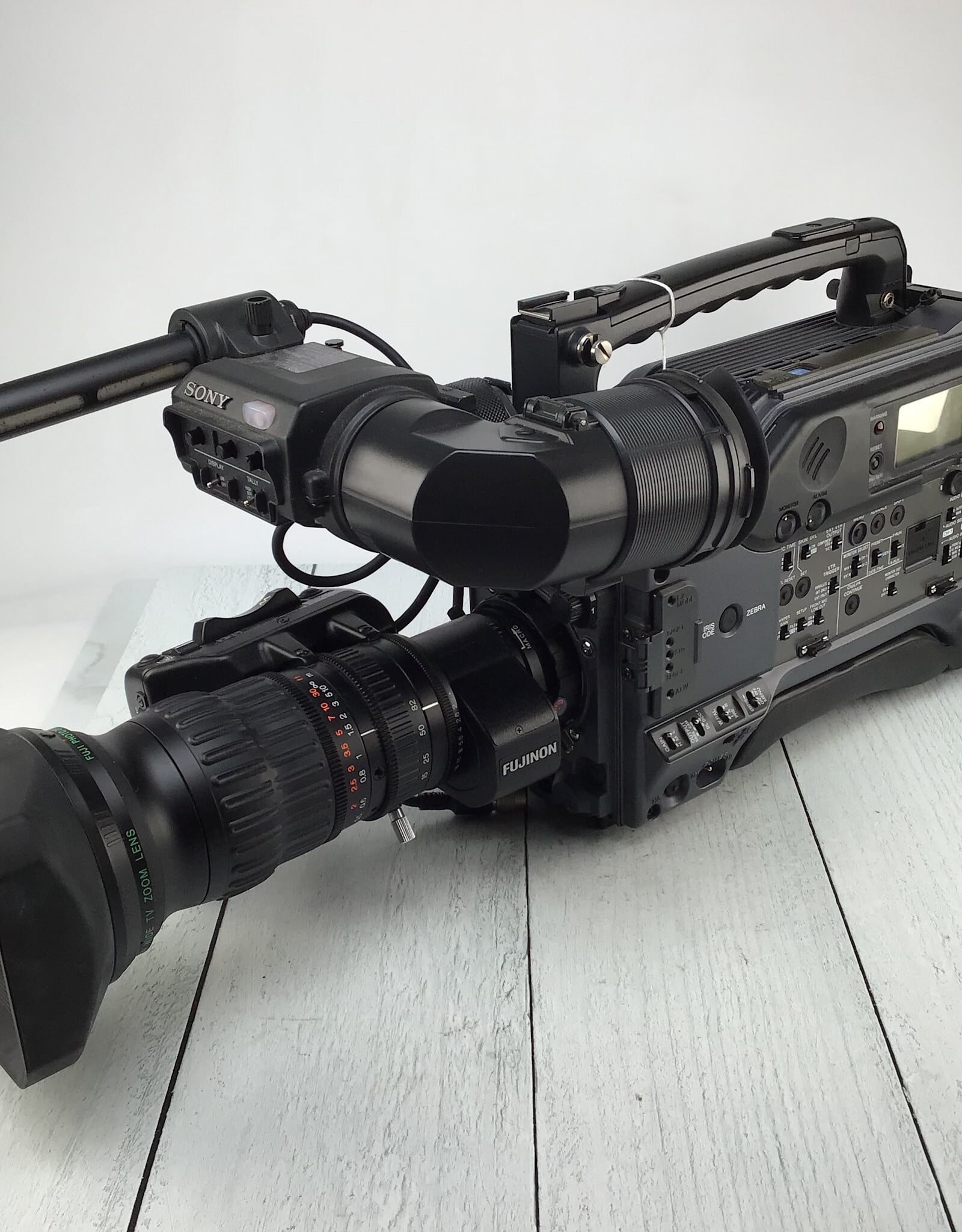 SONY Sony  DSR 570ws Camera w/ Fujinon w/ 6.3-82mm t2 Untested Used AS IS