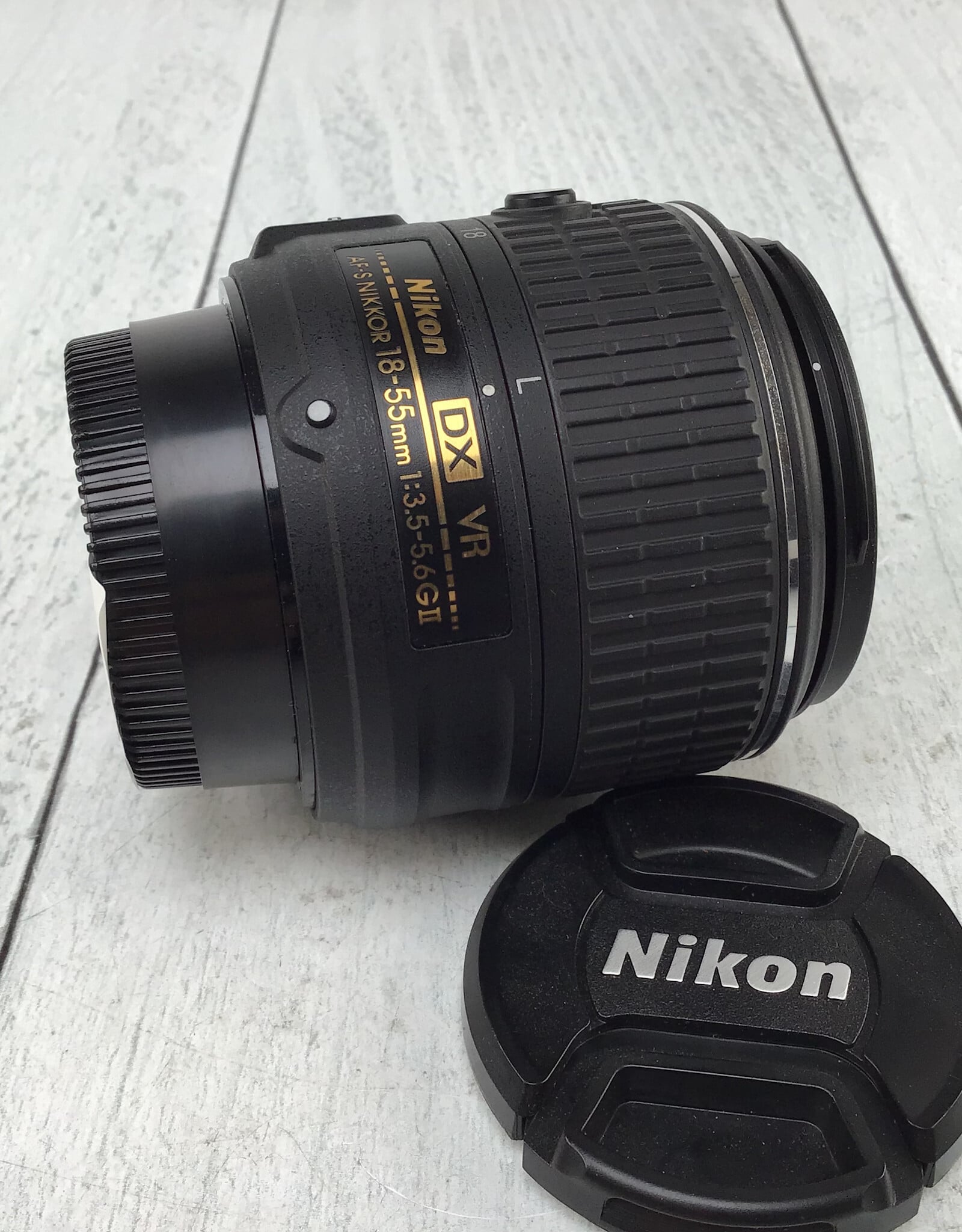 NIKON Nikon AF-S DX Nikkor 18-55mm f3.5-5.6G VR II Lens Used Good