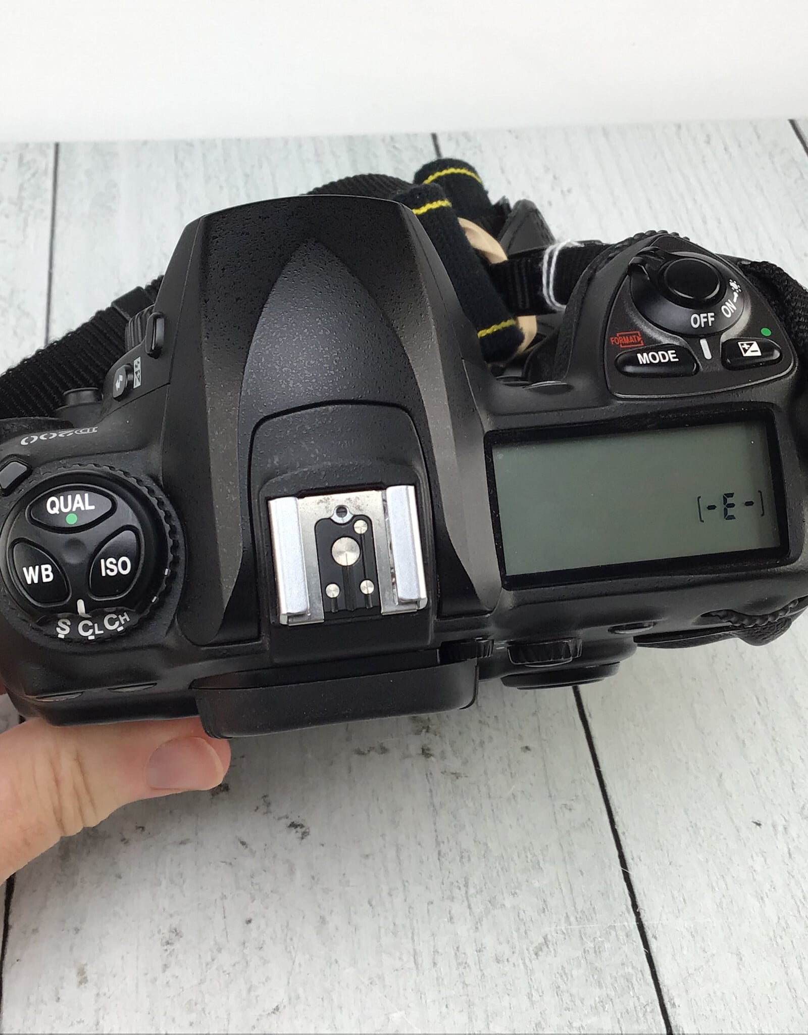 NIKON Nikon D200 Camera w/ MB-D200 Grip Used Good