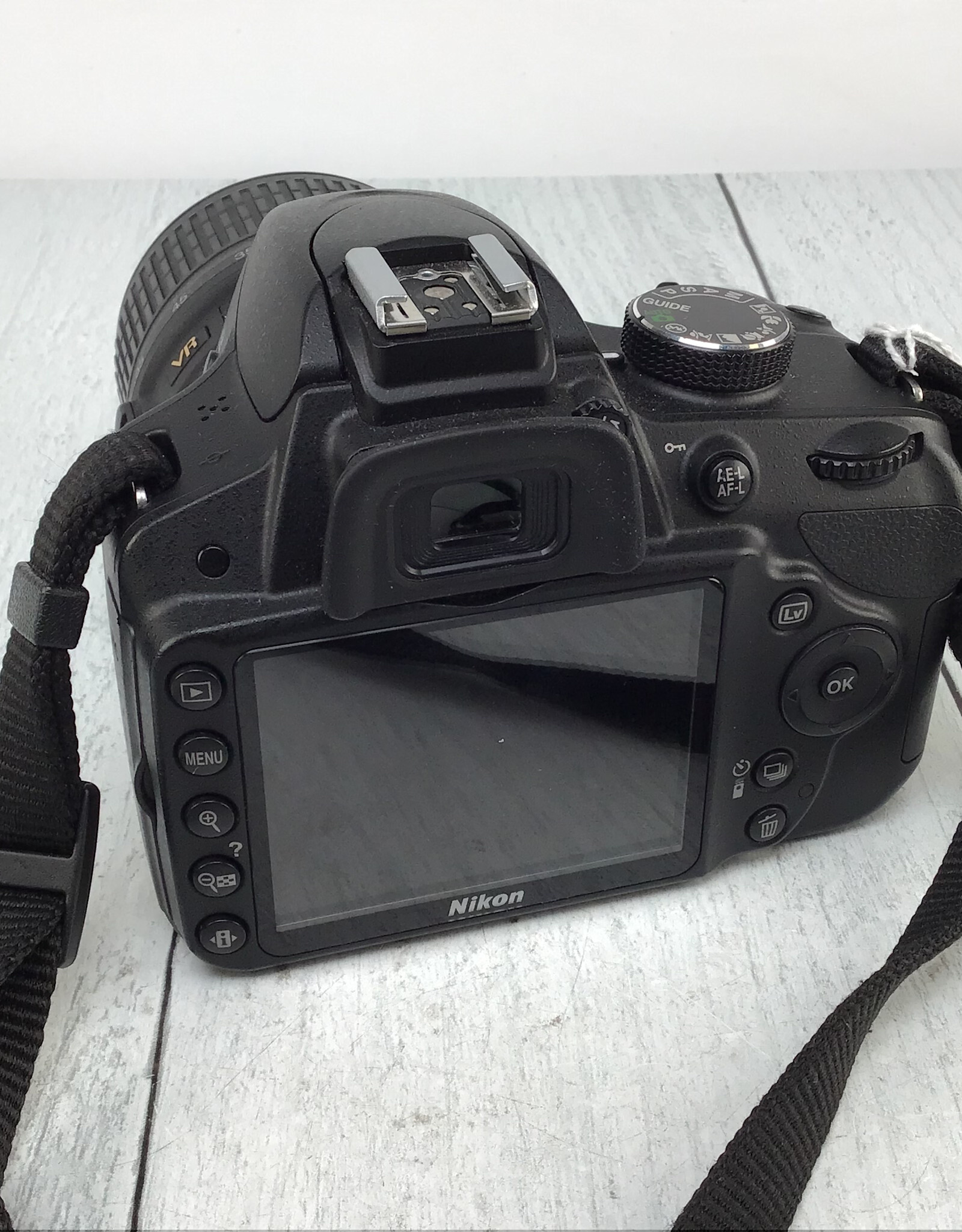 NIKON Nikon D3200 w/18-55mm  Camera Used Good